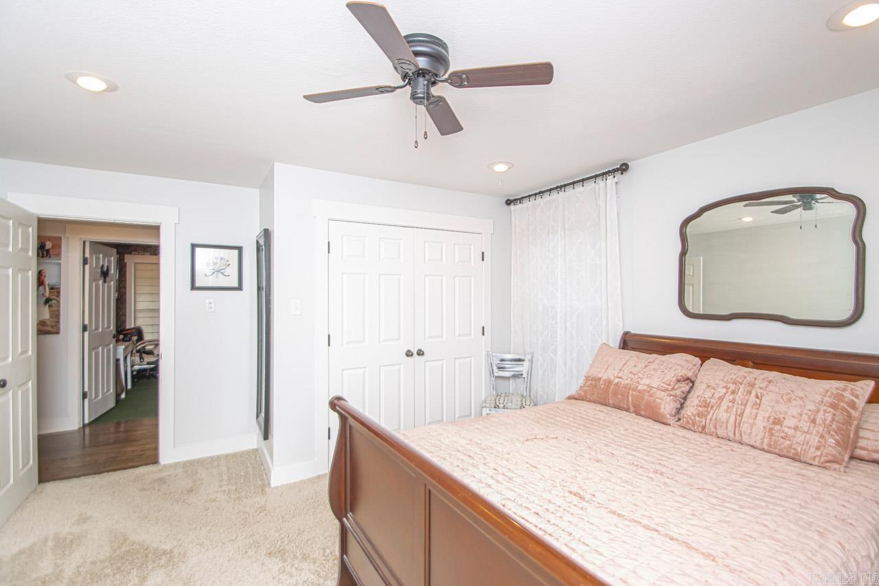 1030 Cambridge Circle