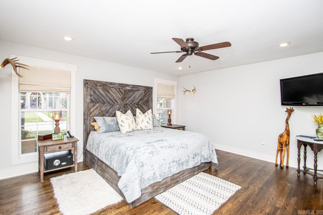 1030 Cambridge Circle