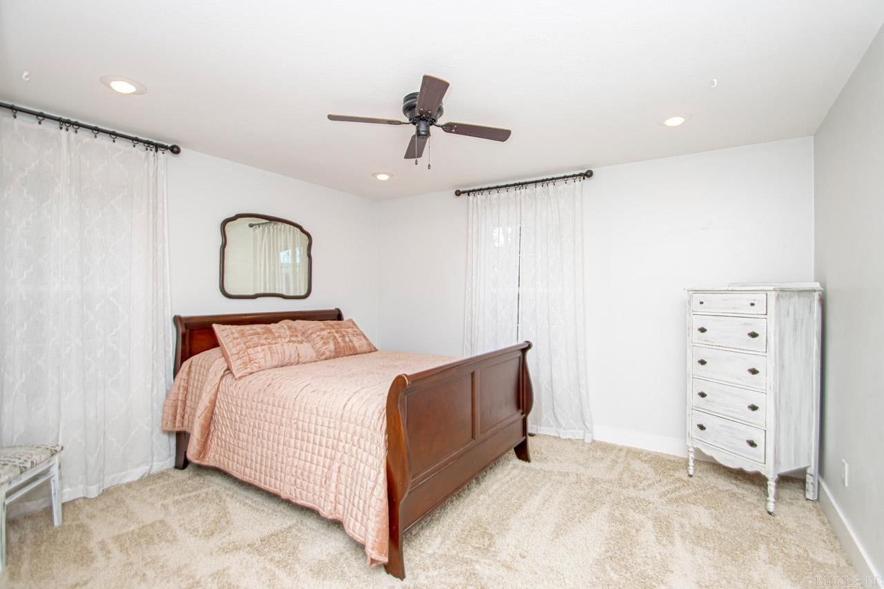 1030 Cambridge Circle