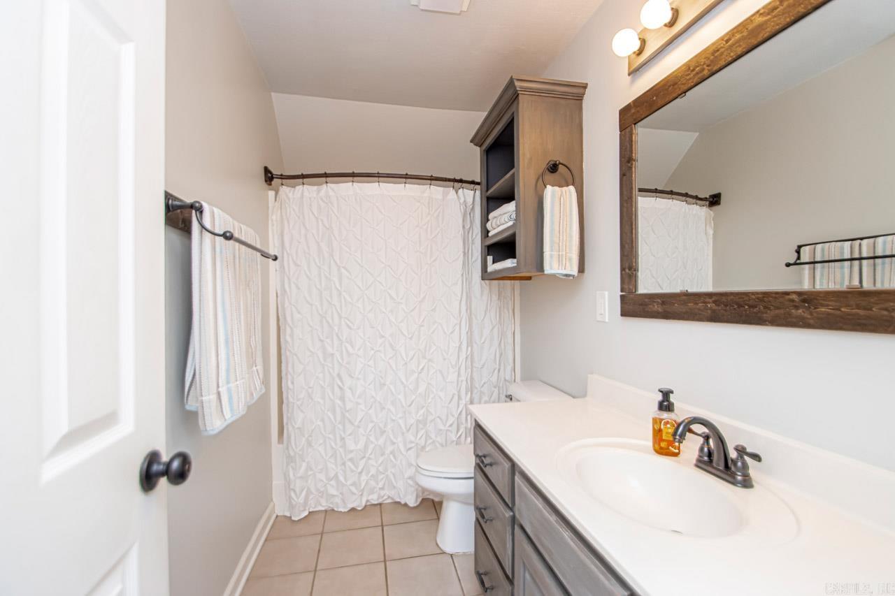 1030 Cambridge Circle