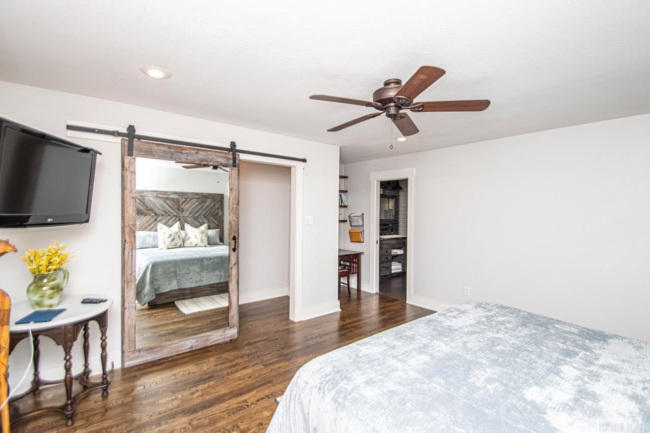 1030 Cambridge Circle