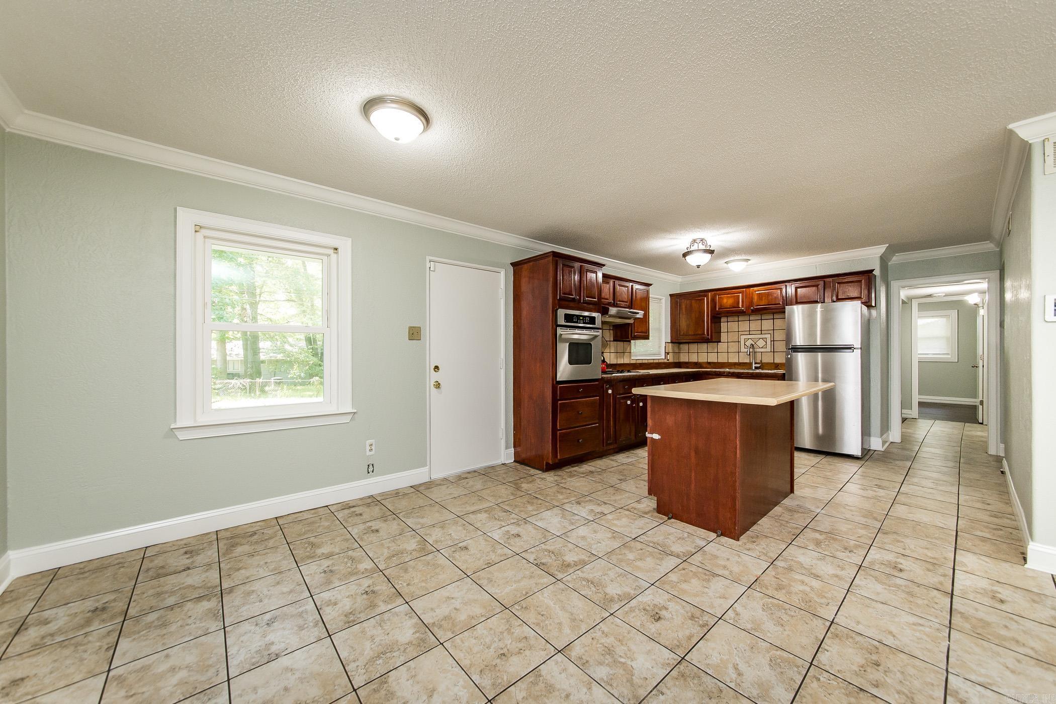 11 Edgemont Drive