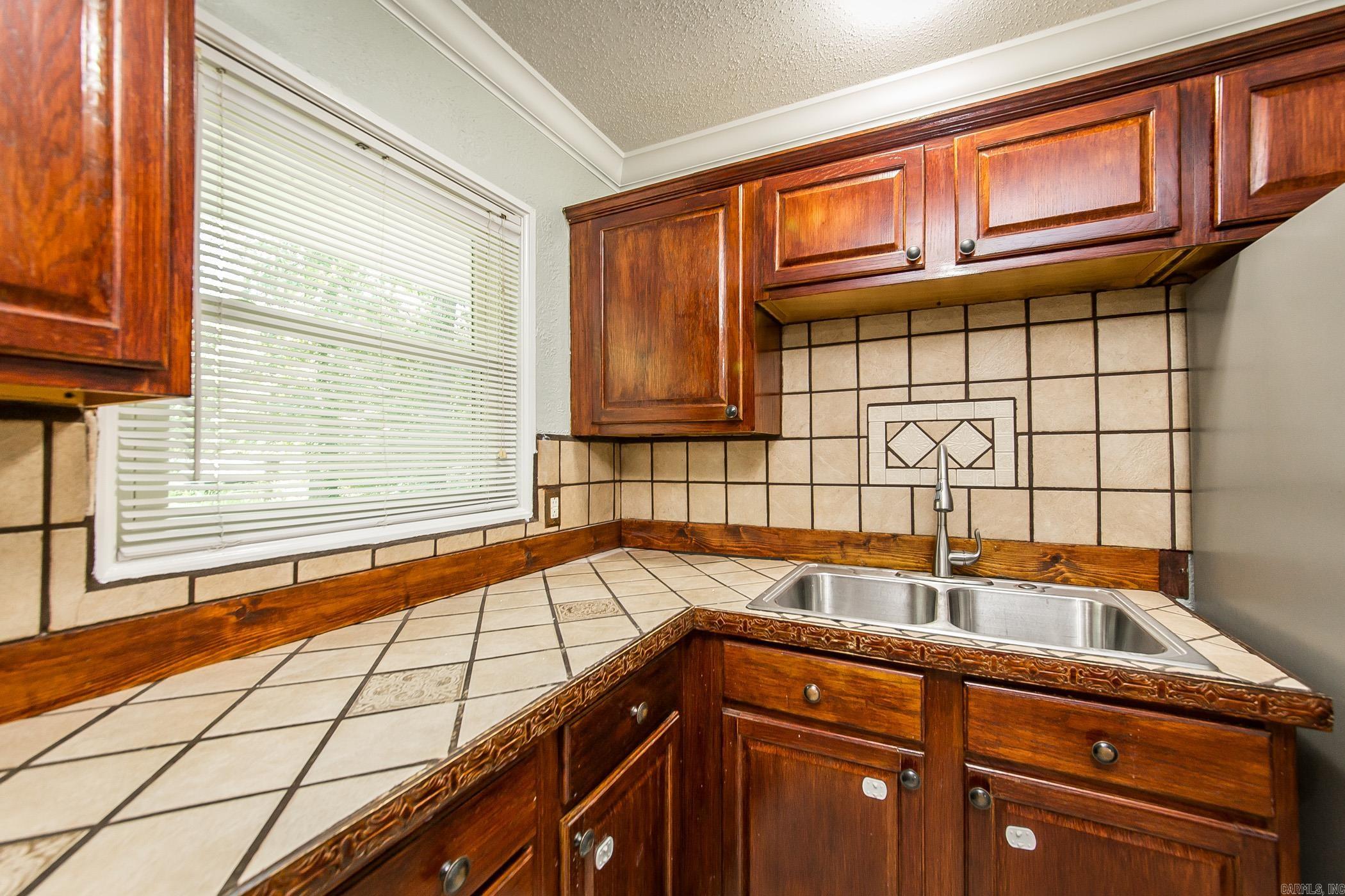 11 Edgemont Drive