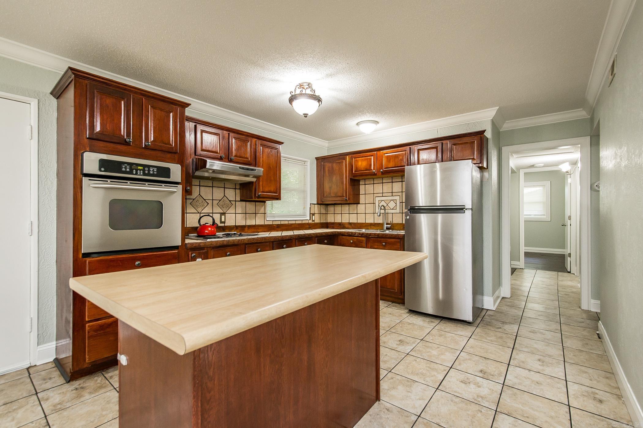 11 Edgemont Drive