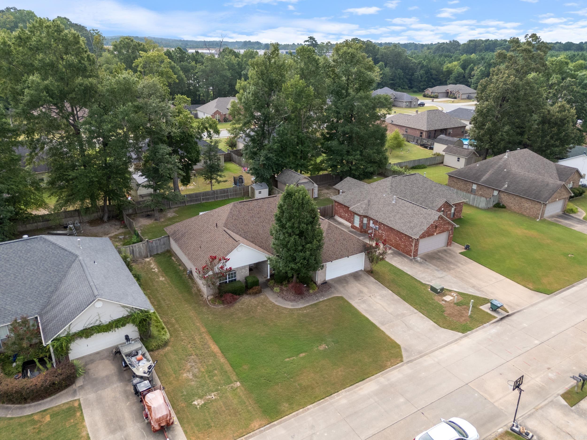 1402 Pleasant Pointe Circle