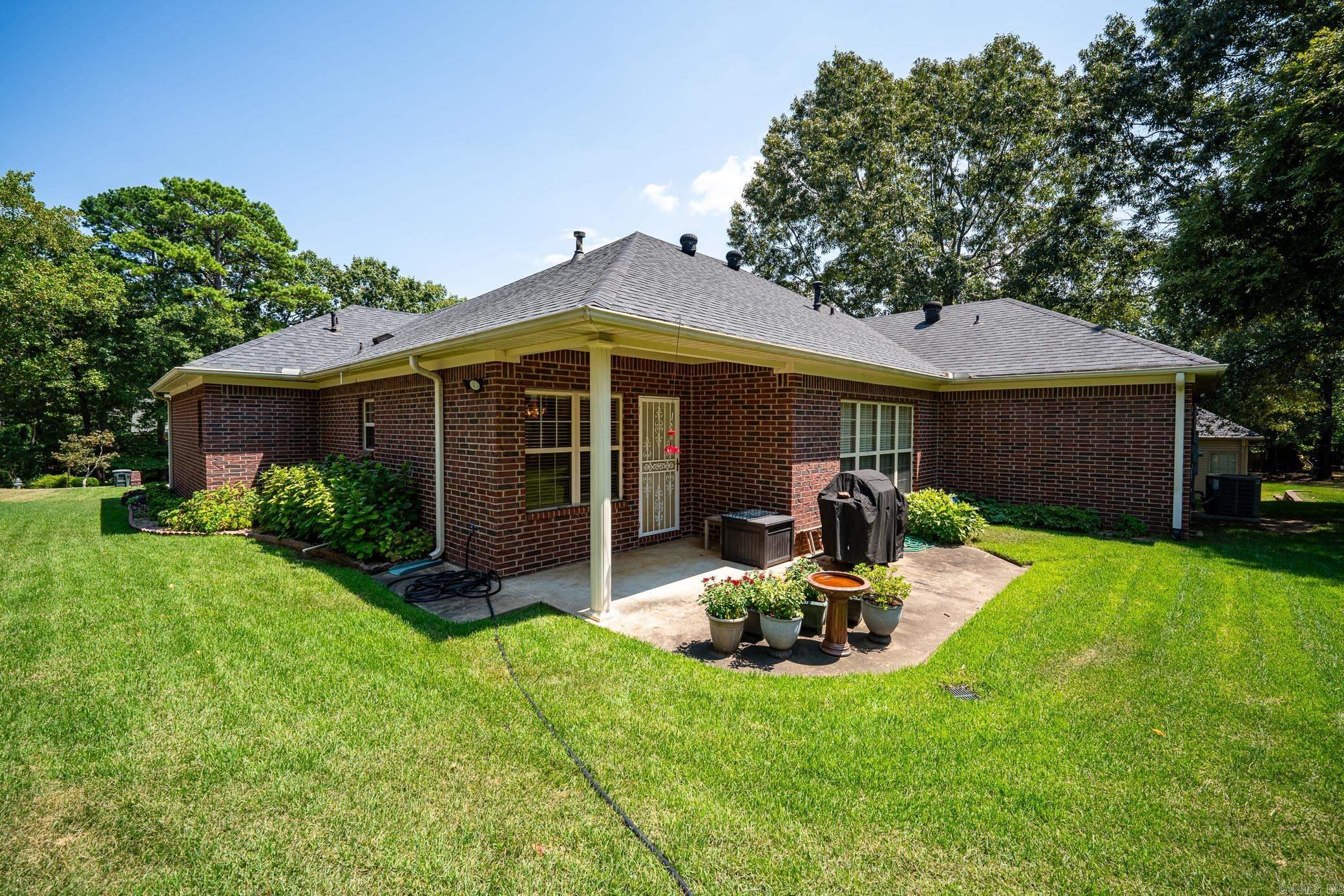 8 Bernay Drive