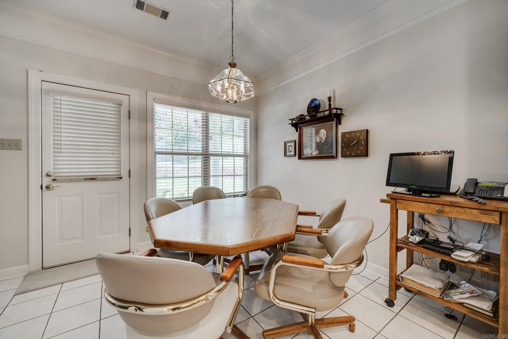 8 Bernay Drive