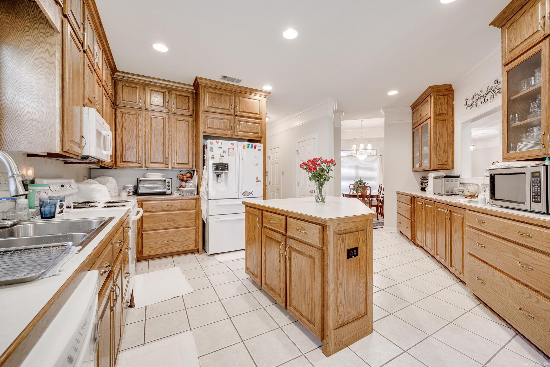 8 Bernay Drive