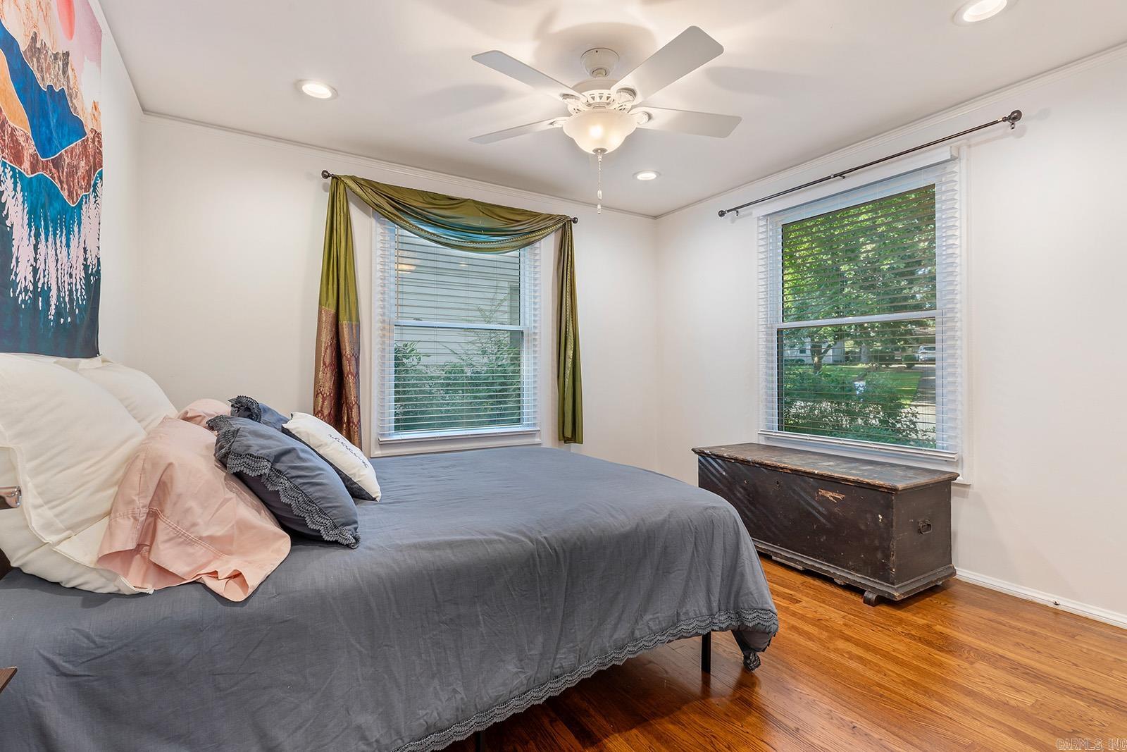 160 Sheridan Road