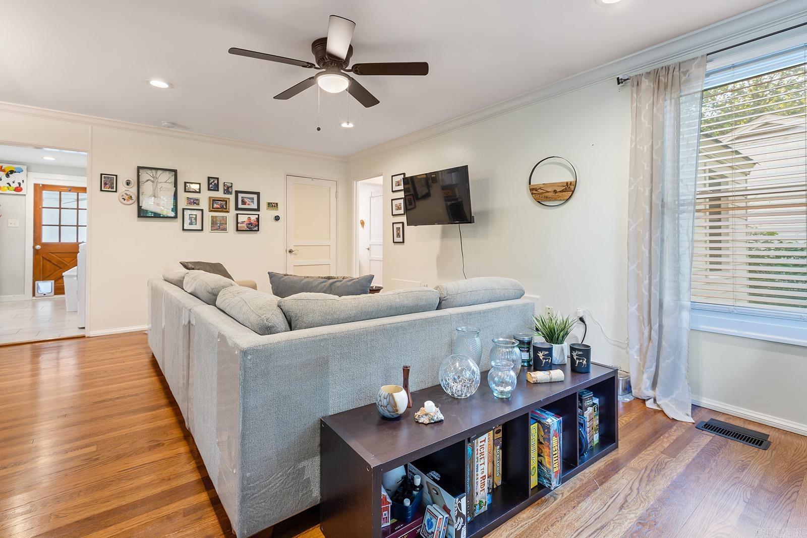 160 Sheridan Road