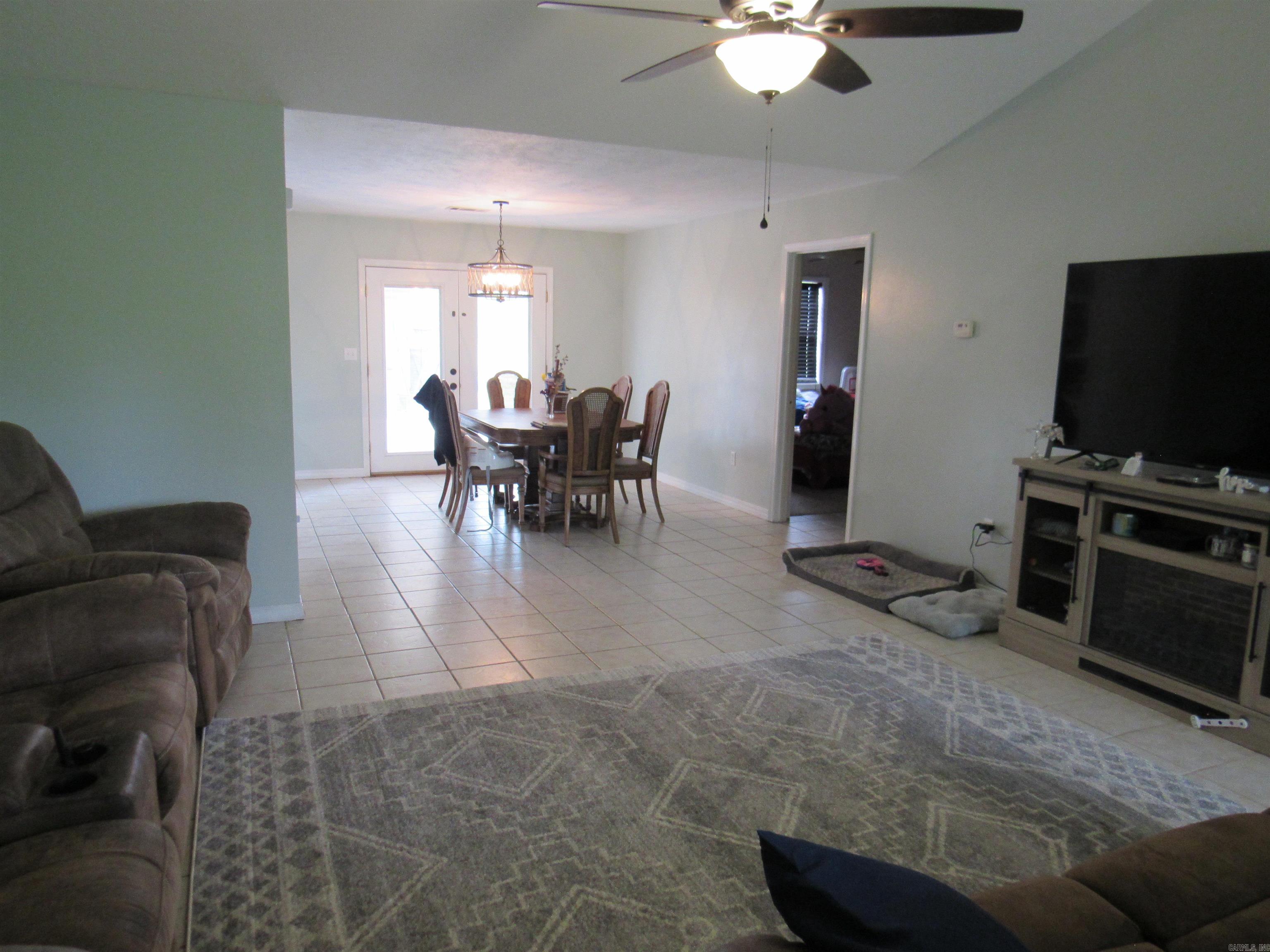 355 Midge Langley Road