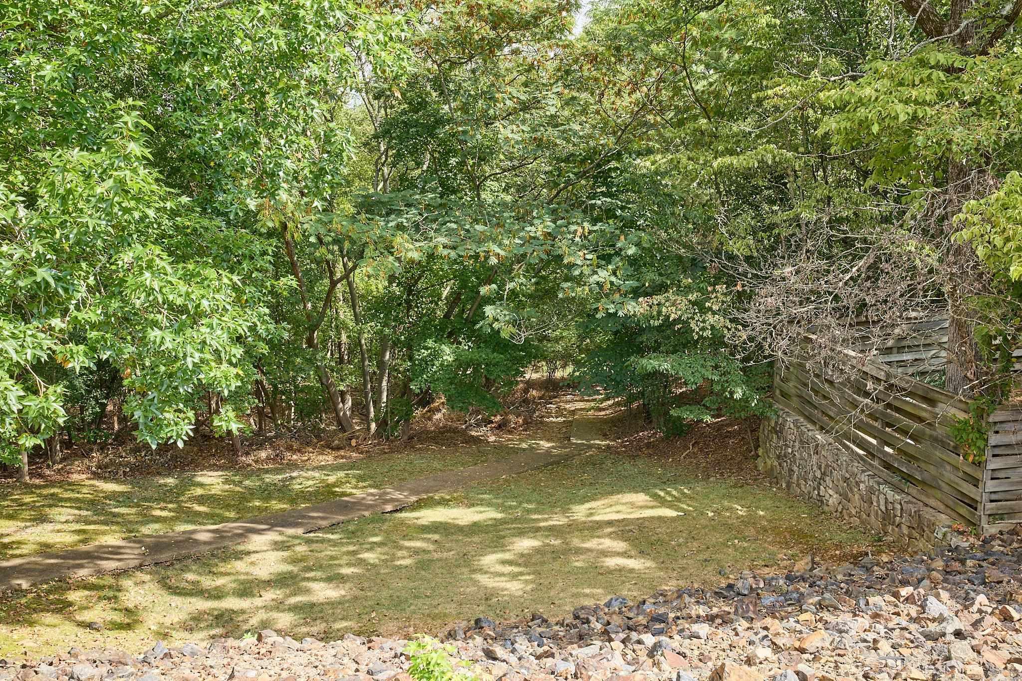 101 Creekview Terrace