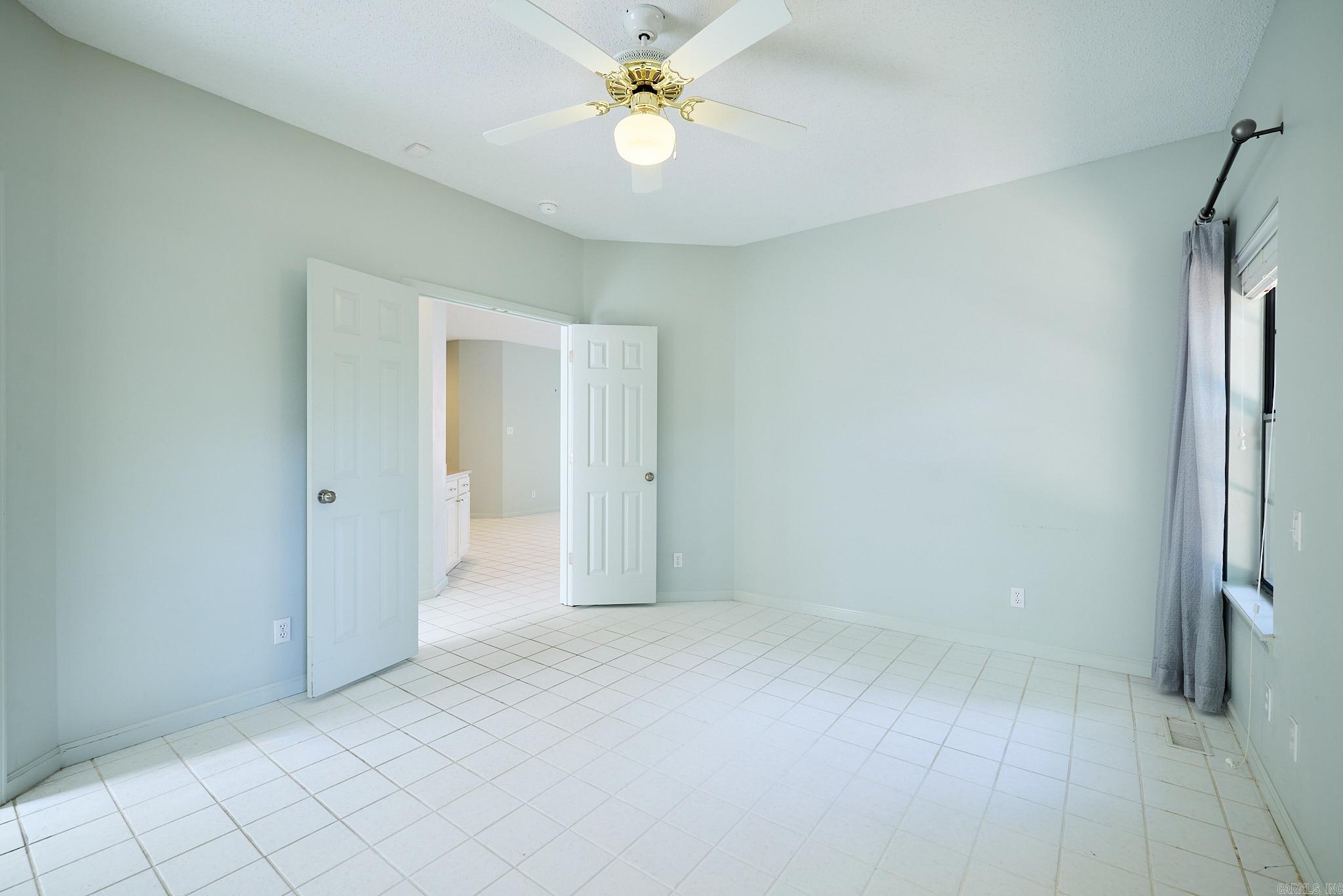 101 Creekview Terrace