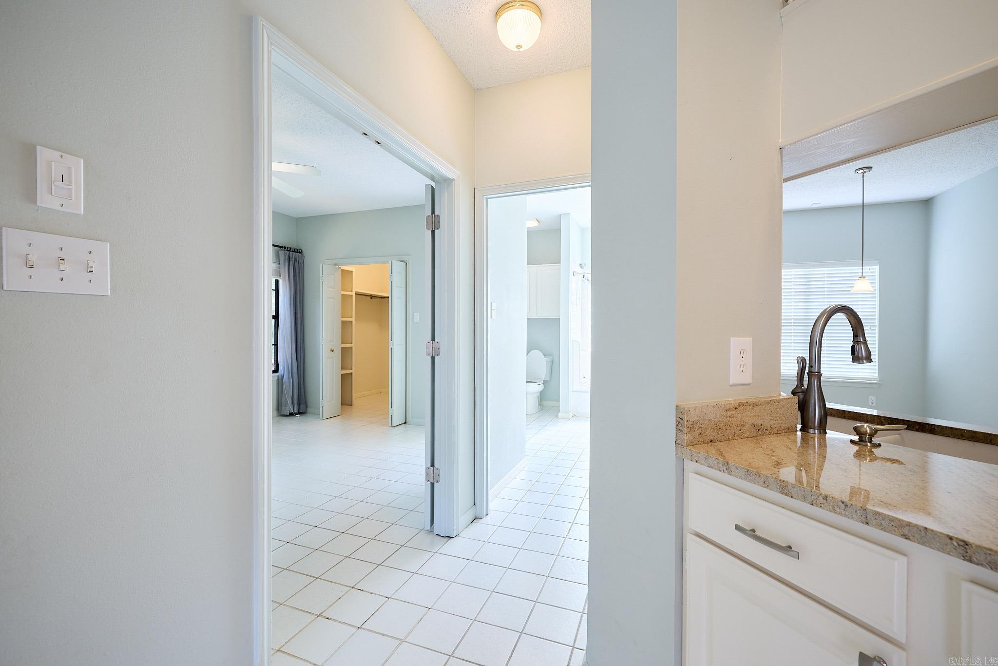 101 Creekview Terrace