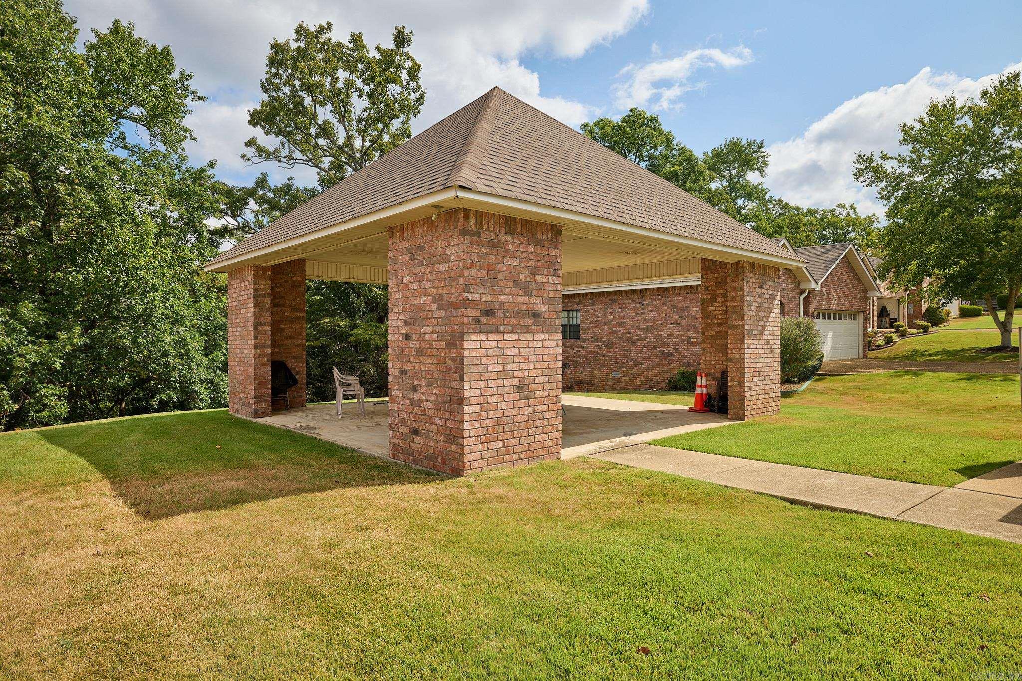 101 Creekview Terrace