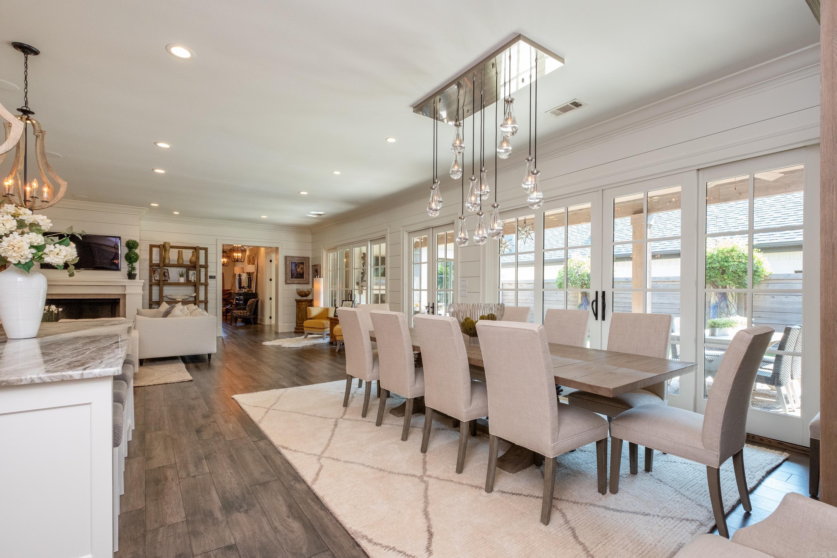 18 Hallen Court