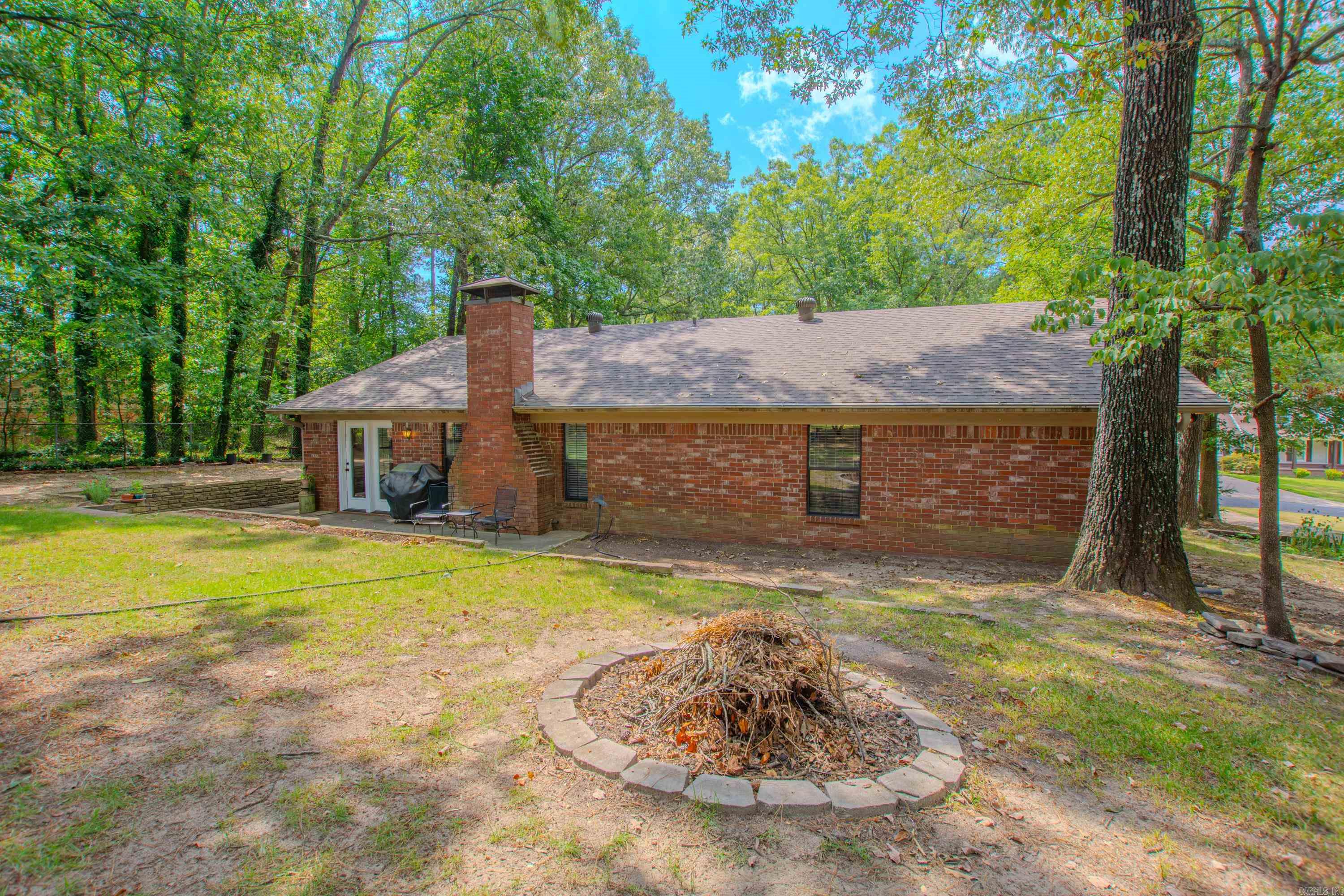 2006 Fairmont Drive