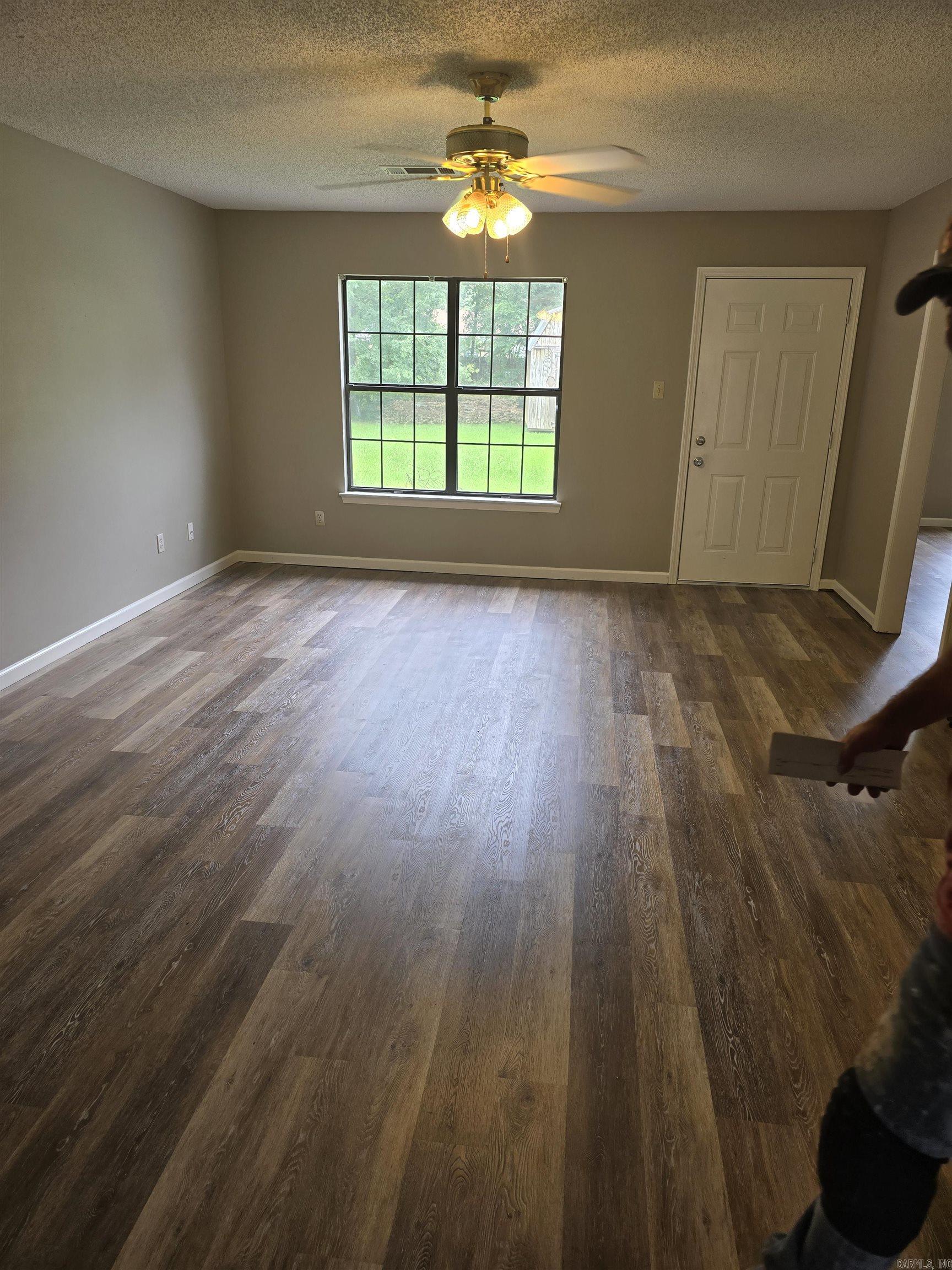 2301 Justus Loop