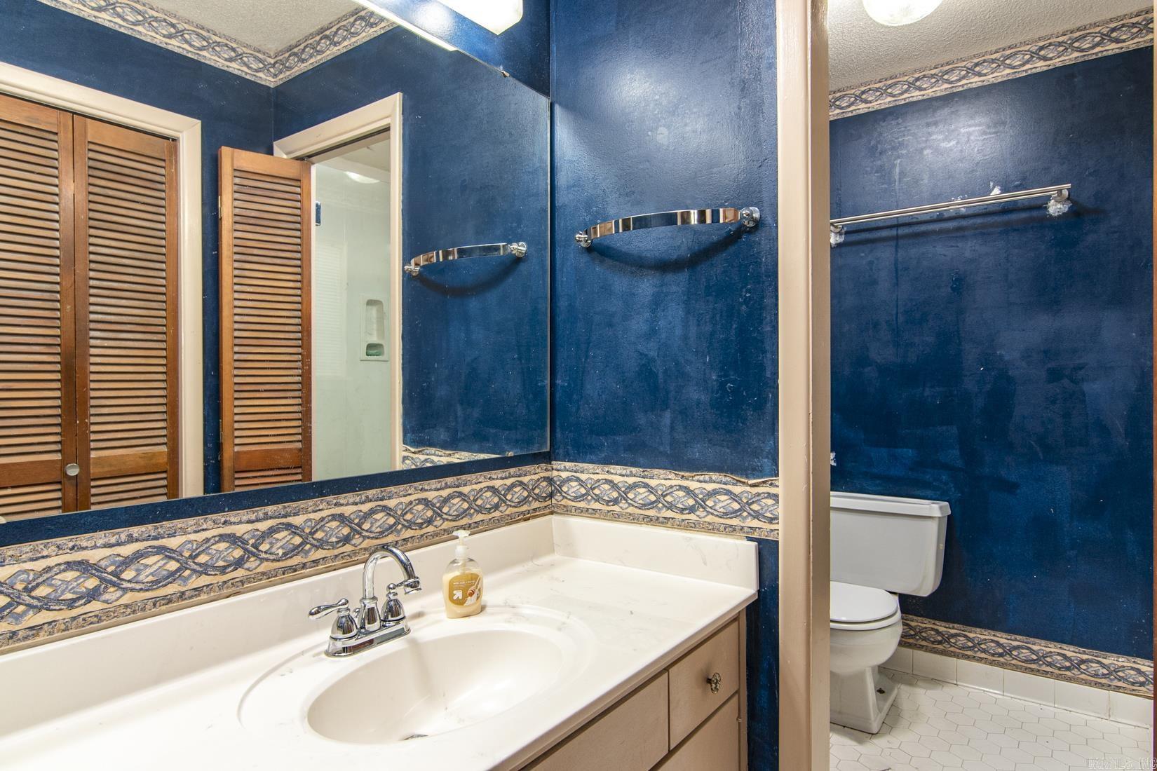 4109 ROYAL OAK DRIVE