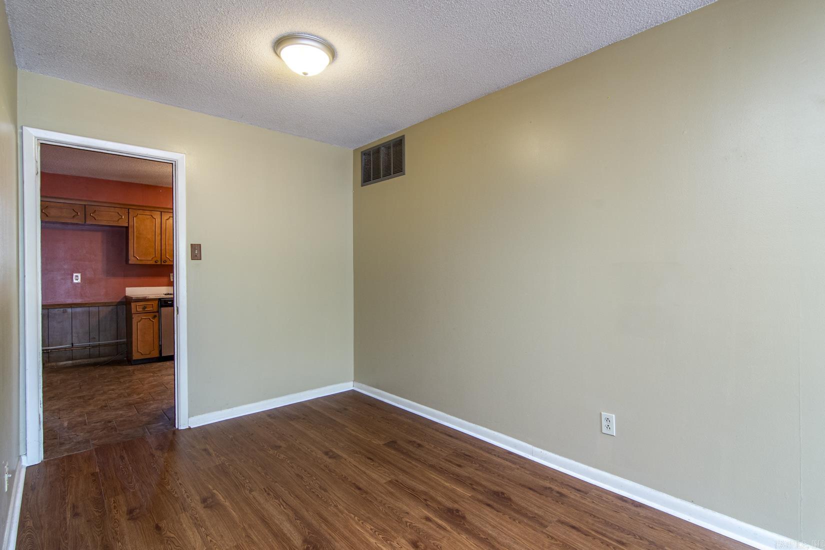 4109 ROYAL OAK DRIVE