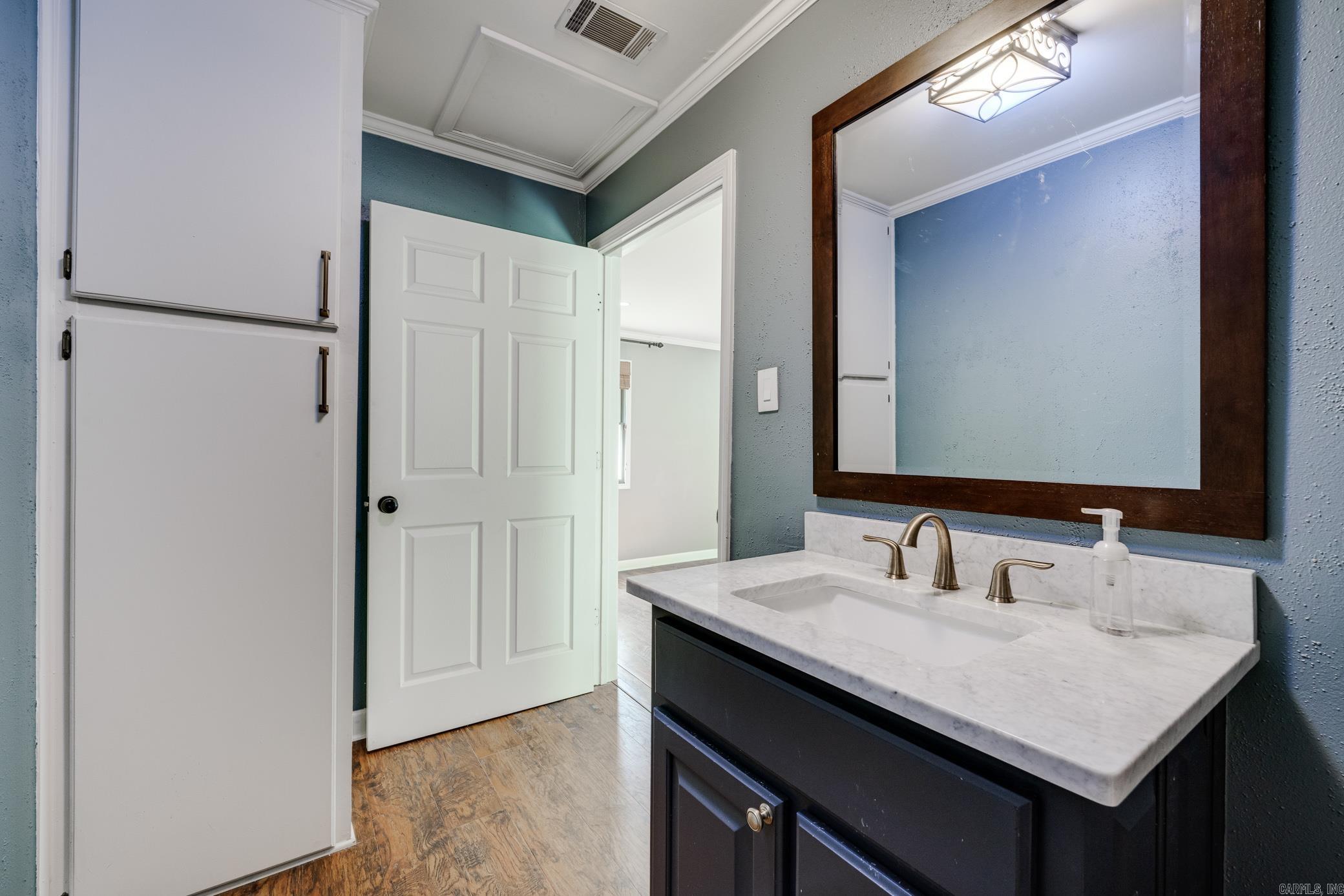 14 New Oxford