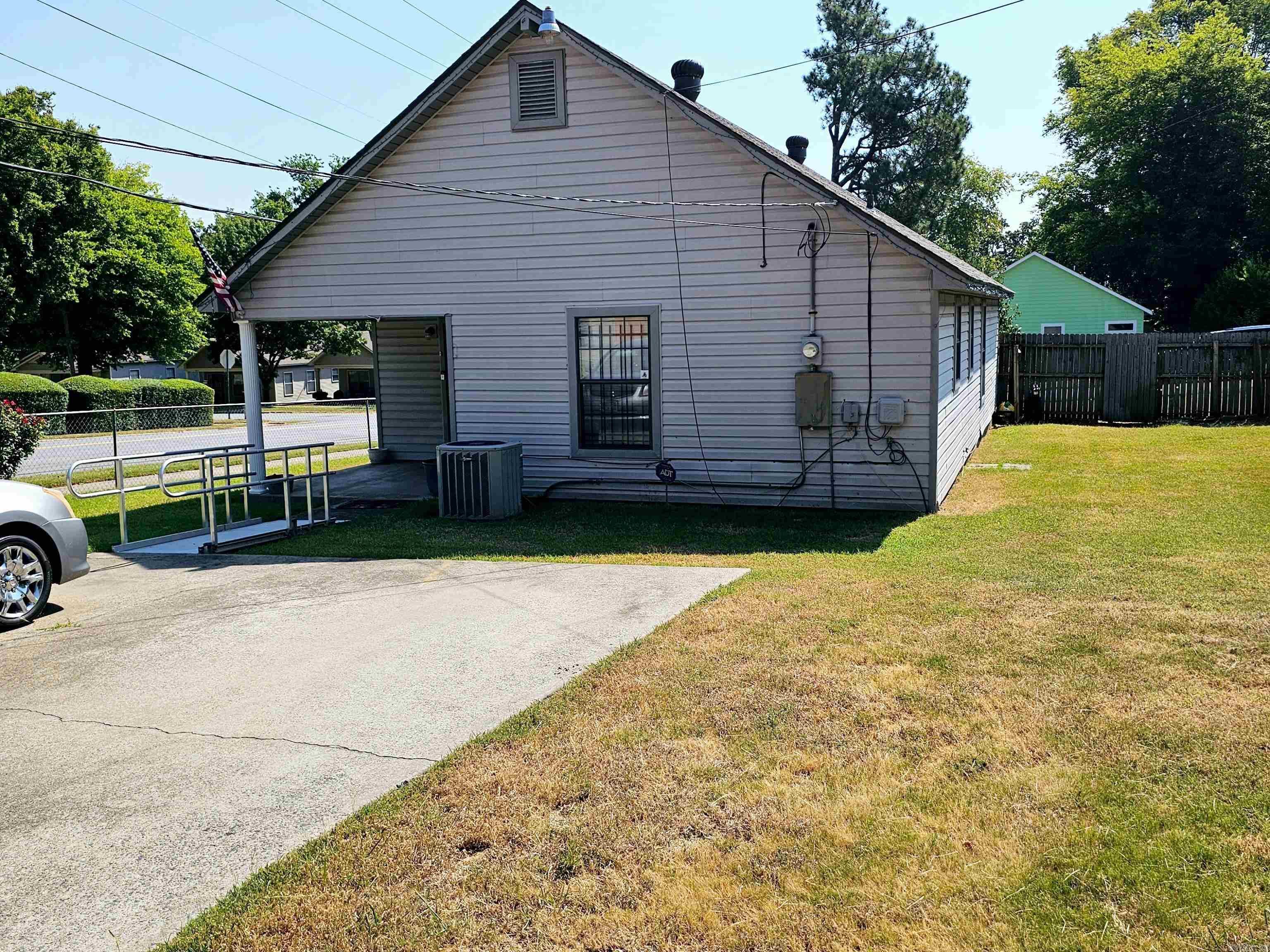 2100 Cumberland Street