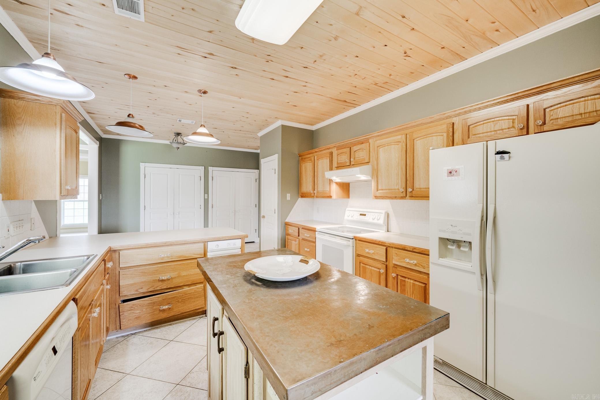 15 Brookside Drive