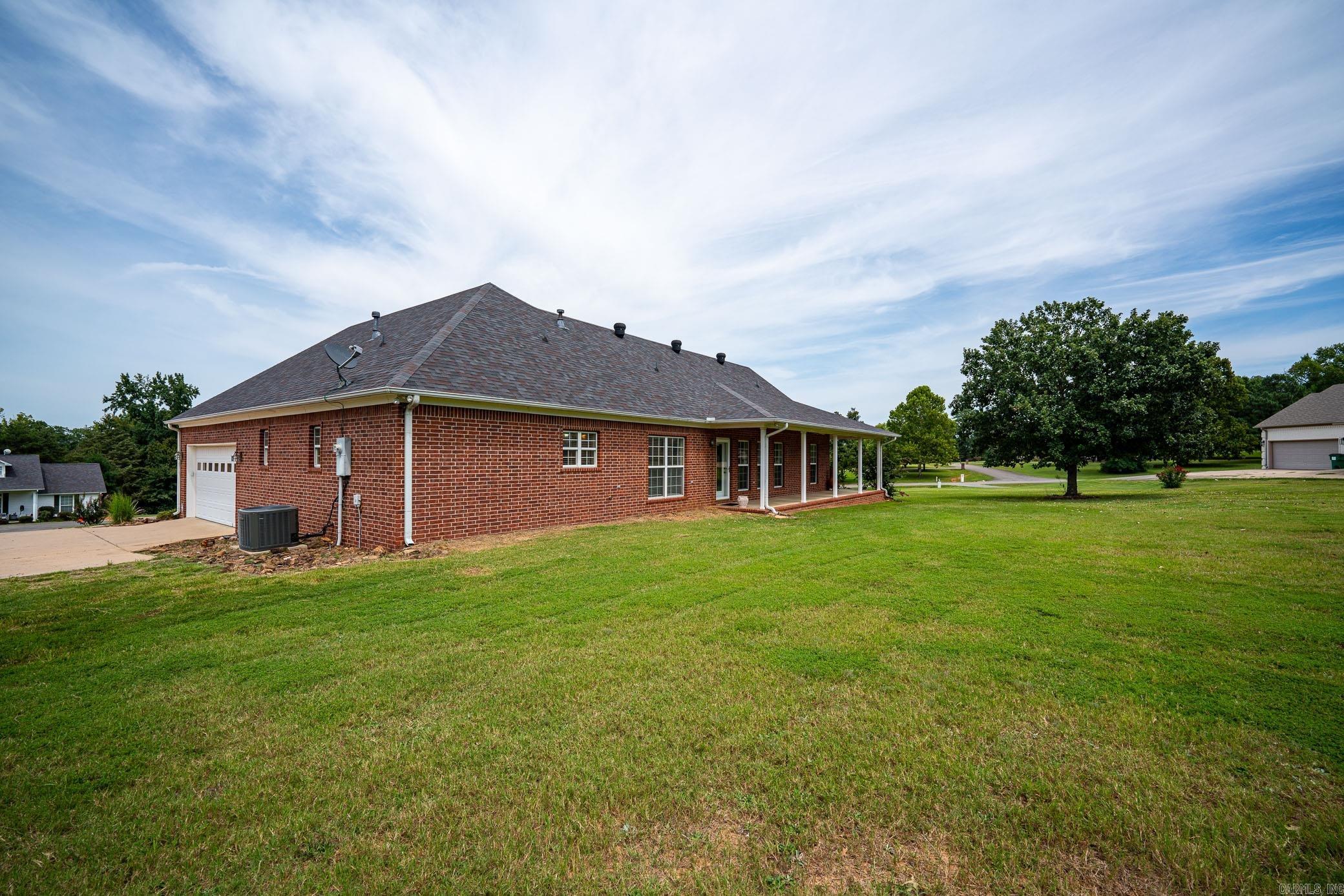 15 Brookside Drive