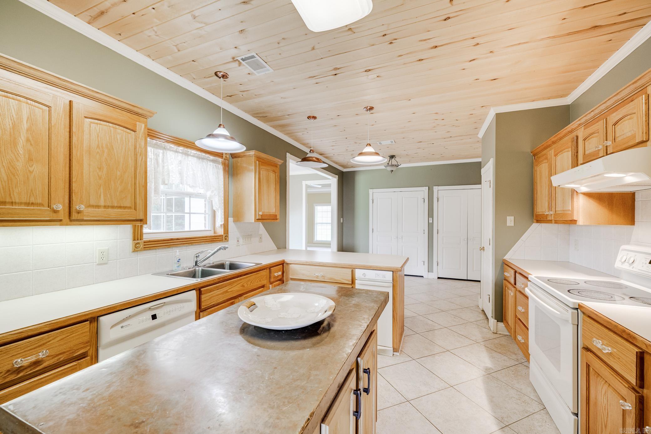 15 Brookside Drive