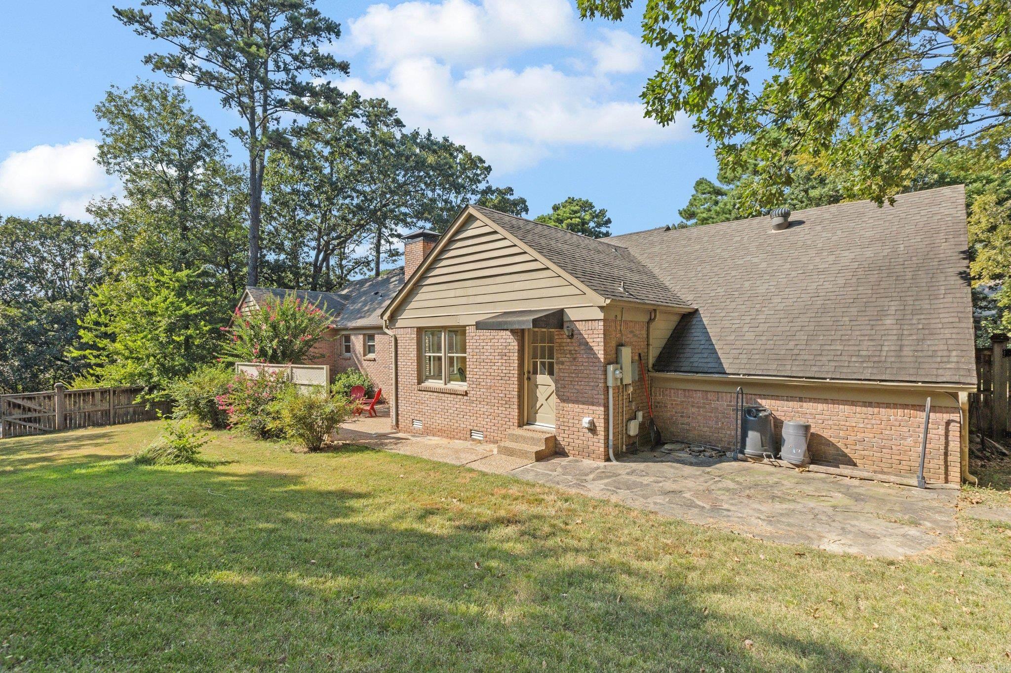 13901 Edgemond Drive