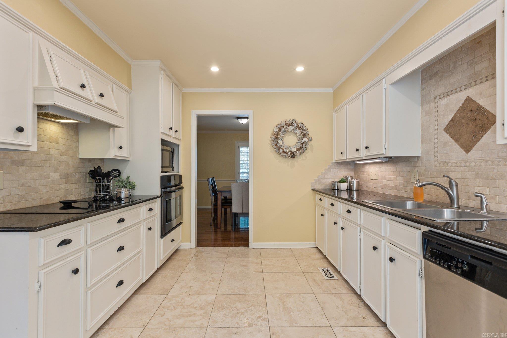 13901 Edgemond Drive