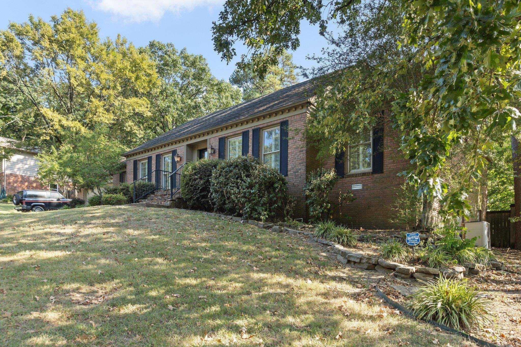 13901 Edgemond Drive