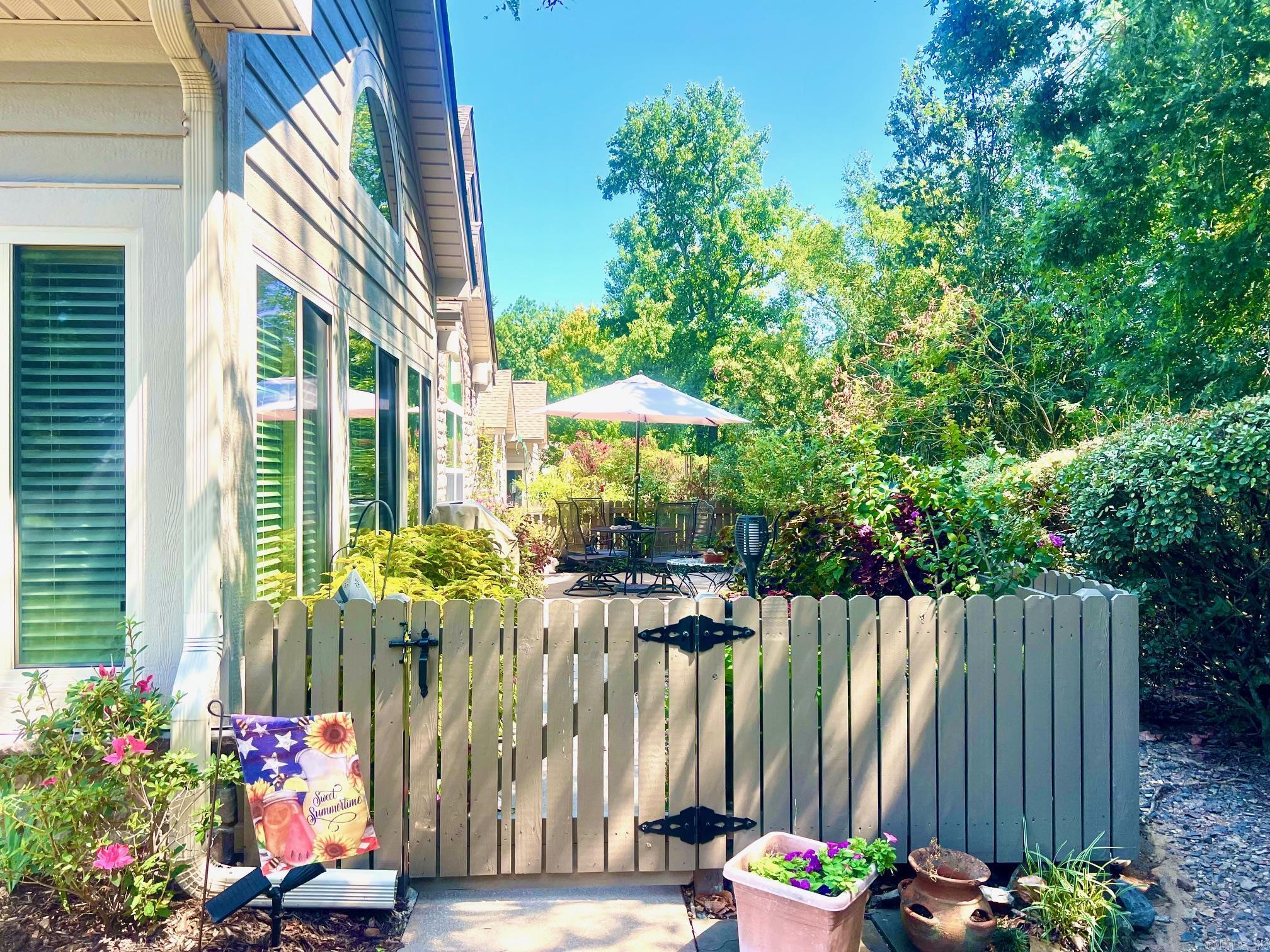 44 Mountain Terrace Circle