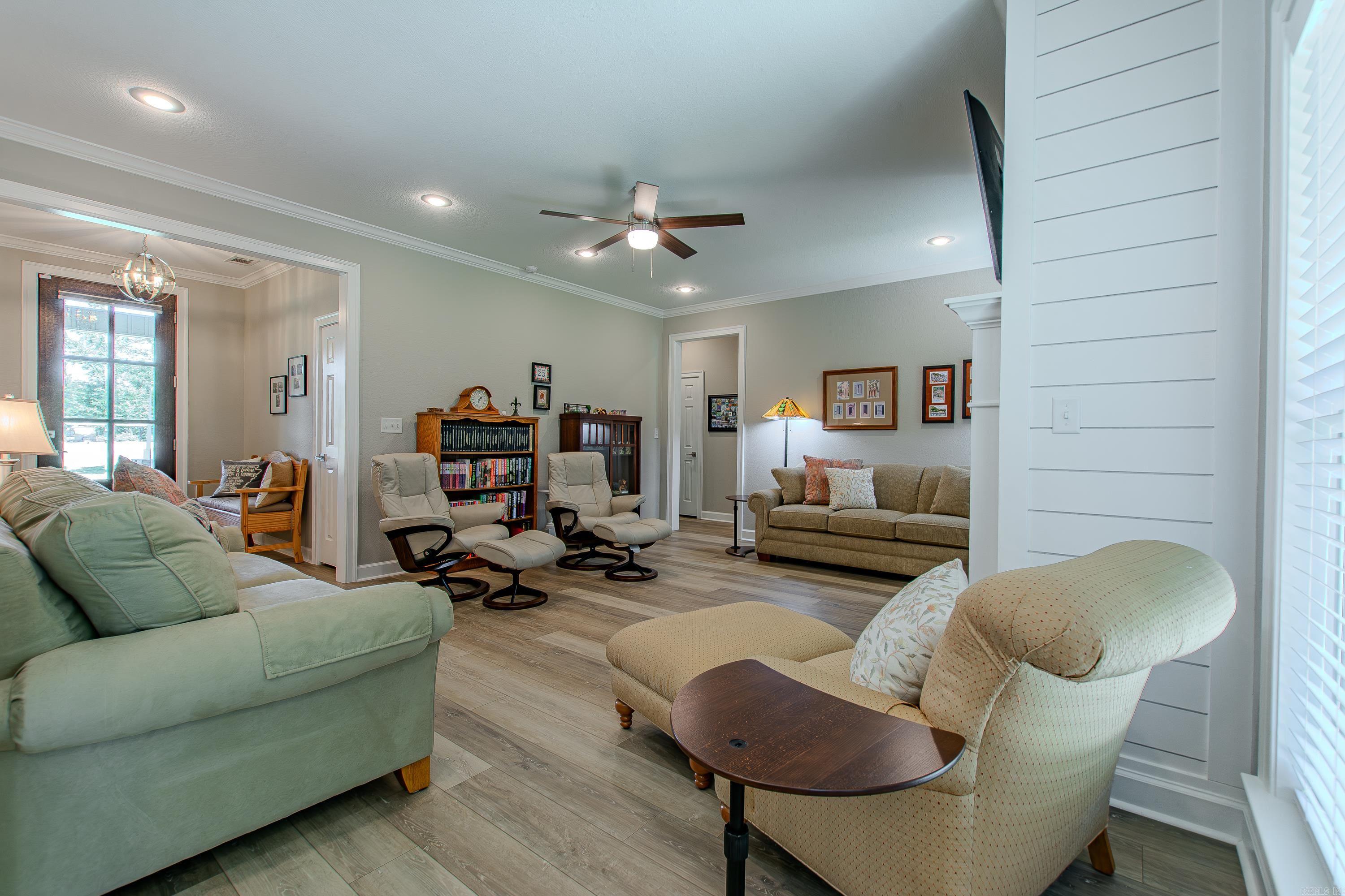 25 Johnny Drive