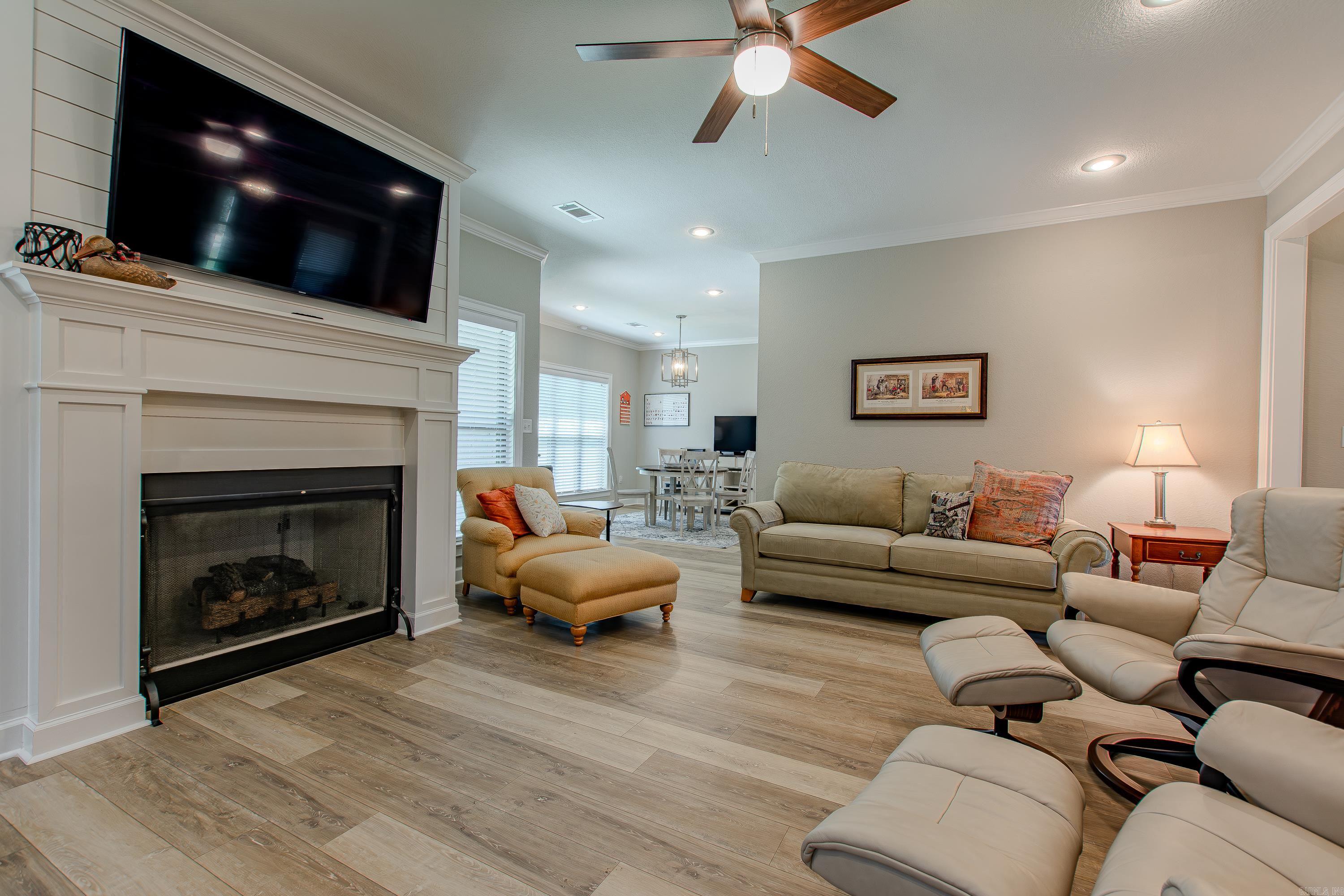 25 Johnny Drive