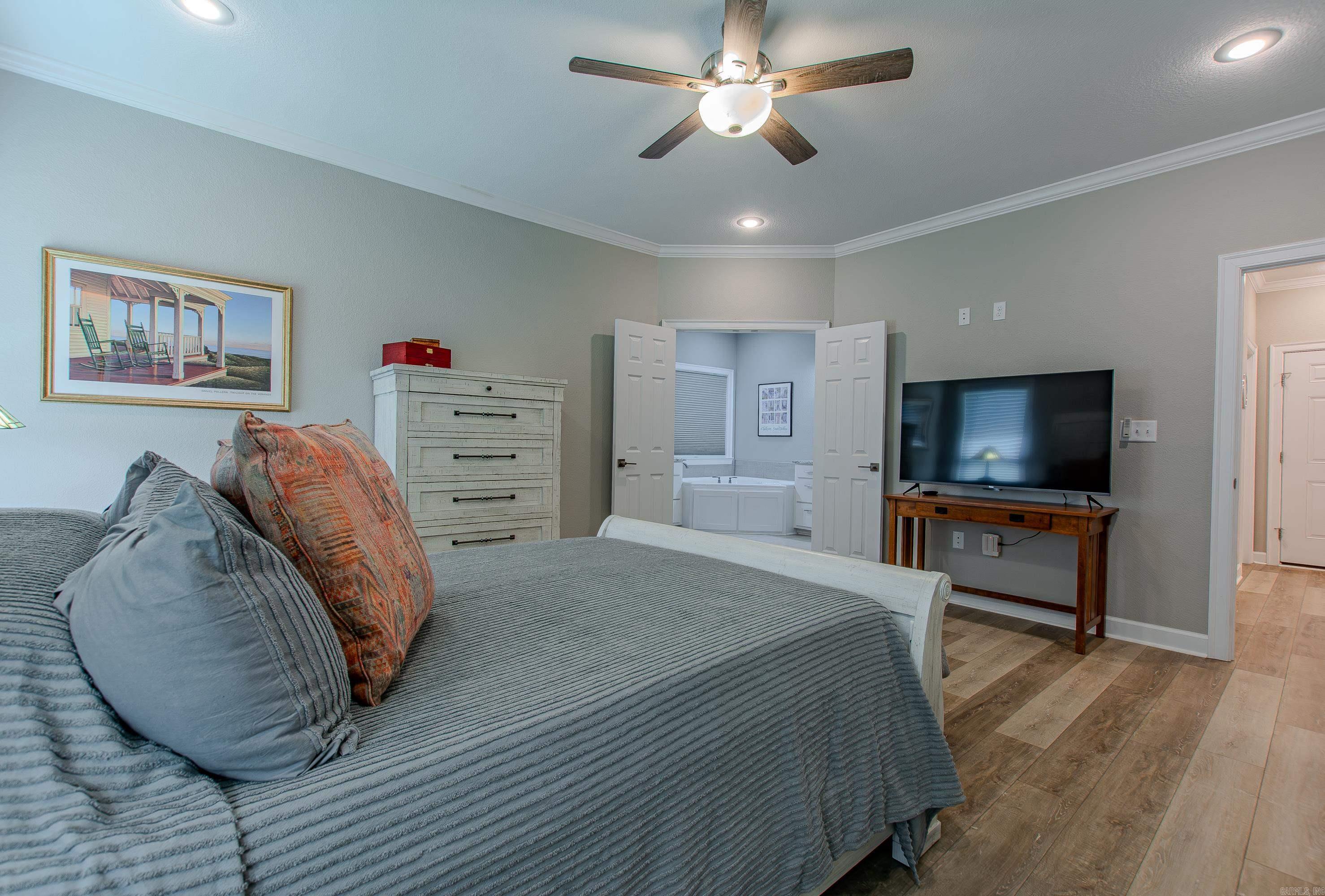 25 Johnny Drive