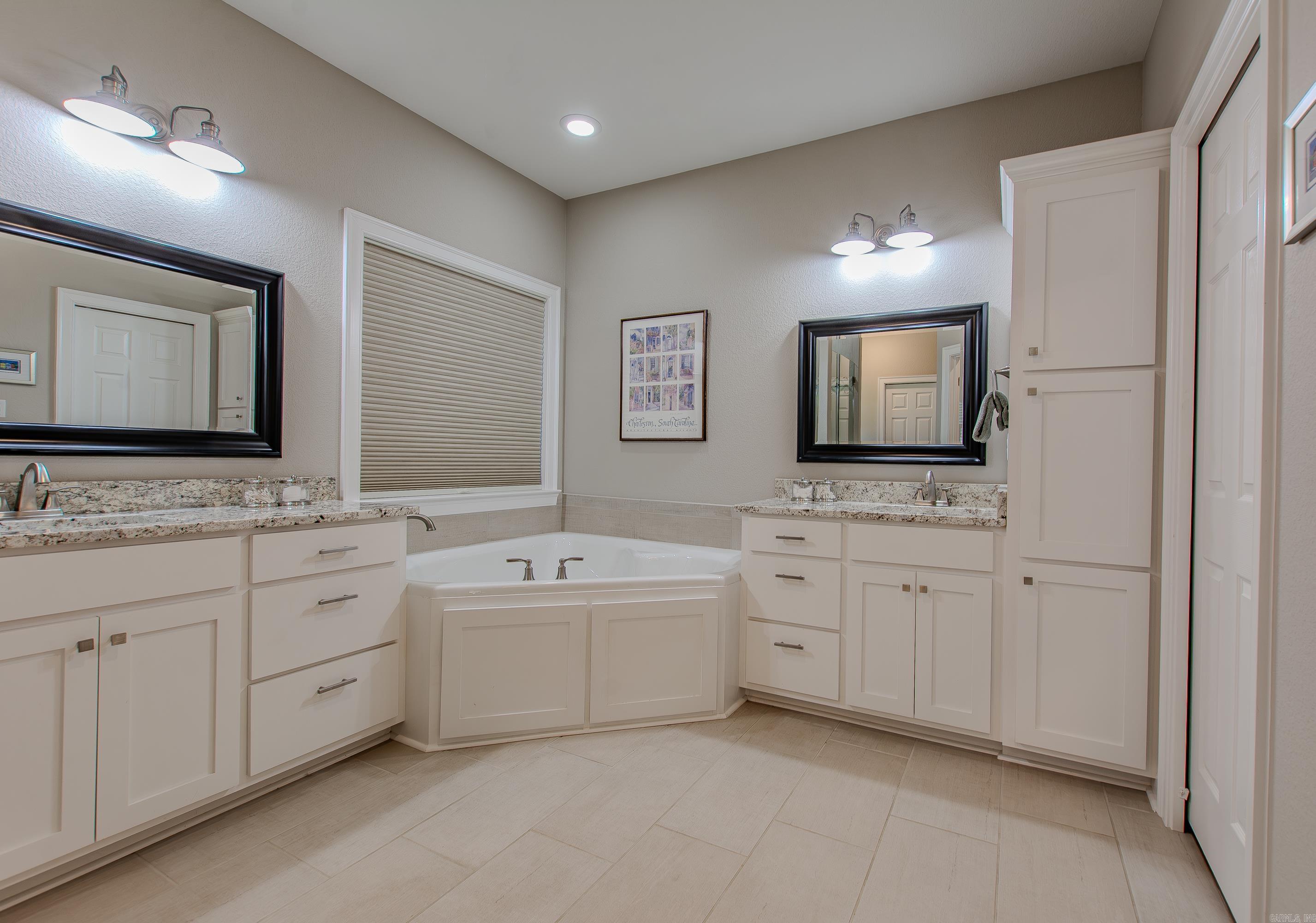 25 Johnny Drive