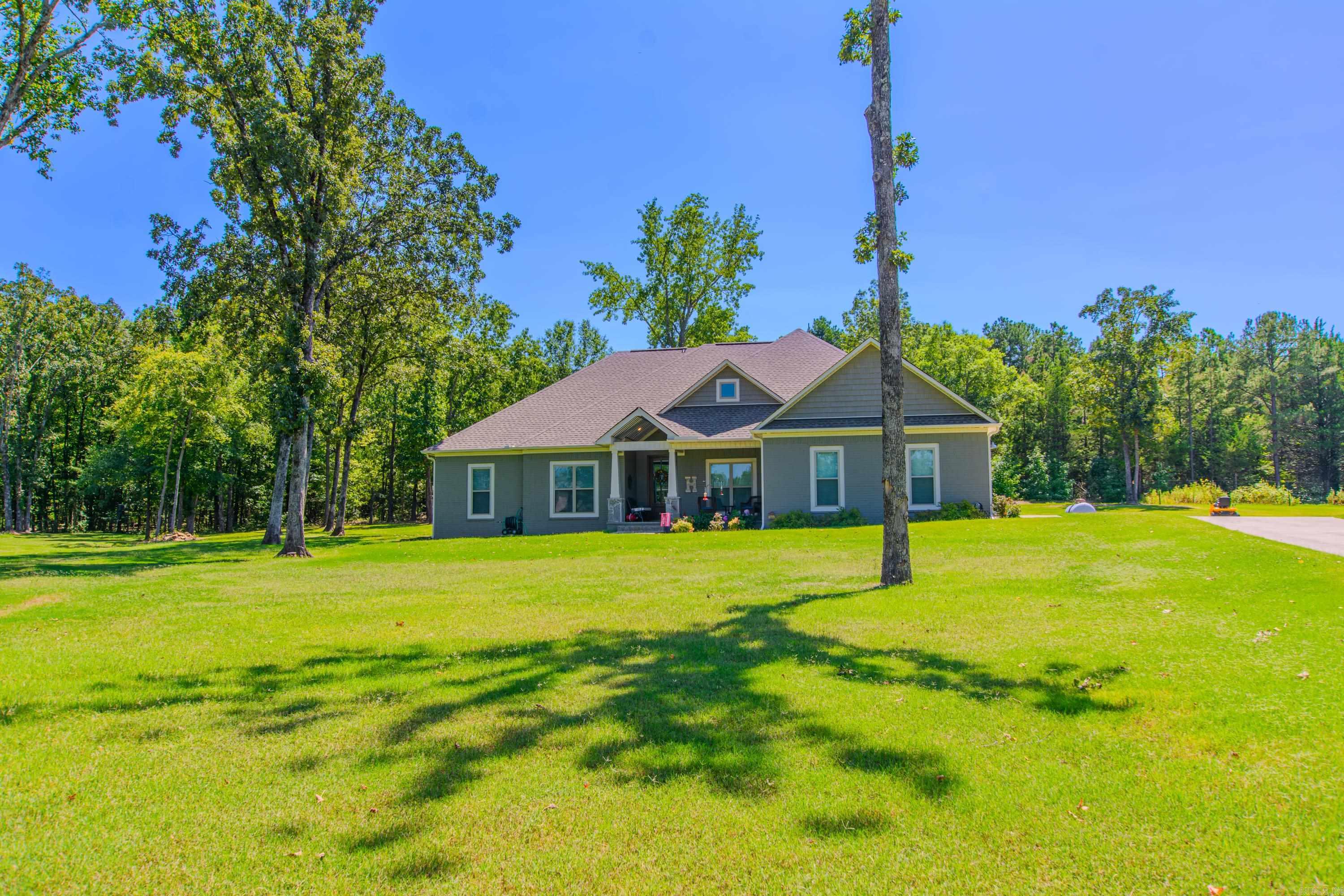 25 Johnny Drive