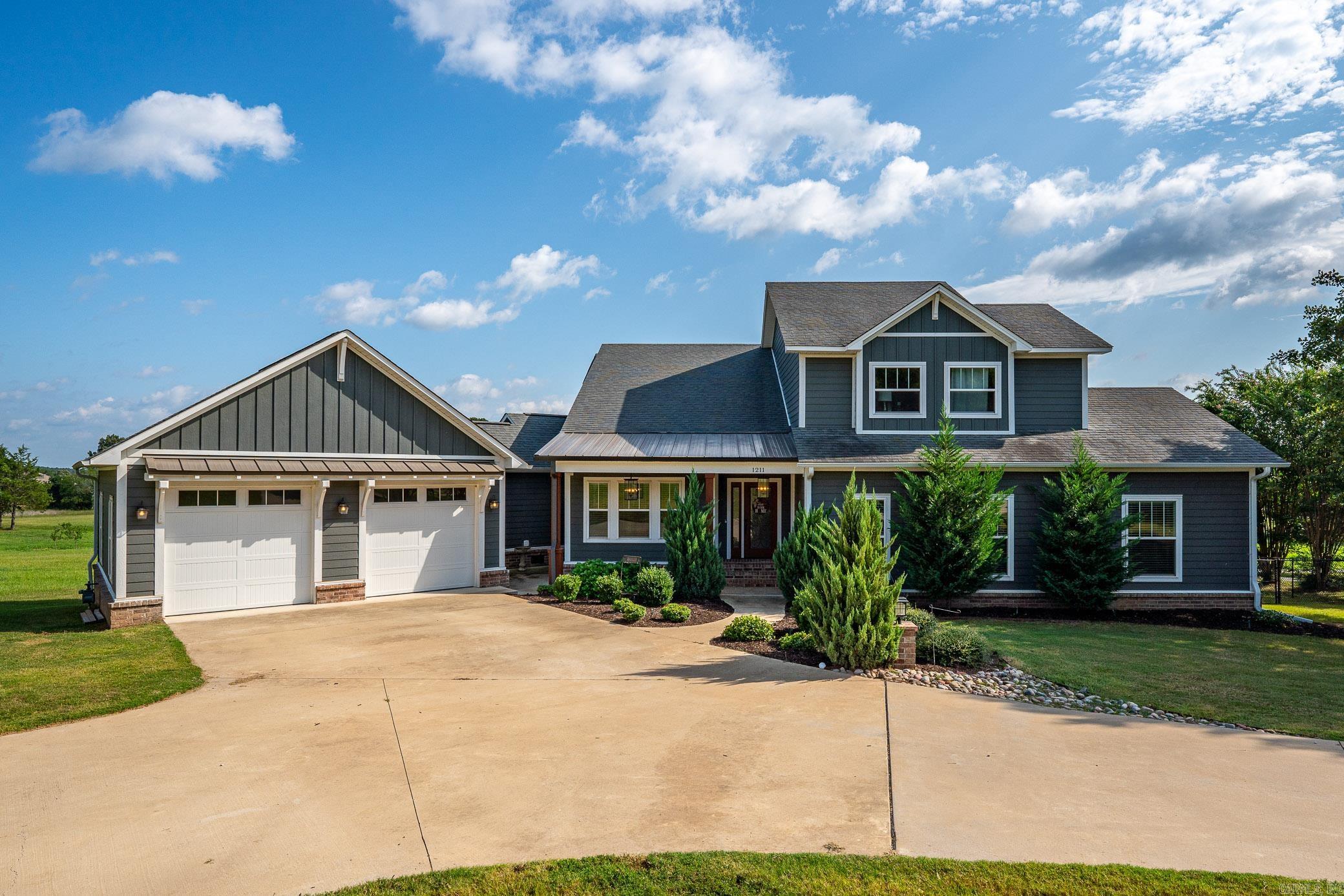 1211 Stanley Russ Road