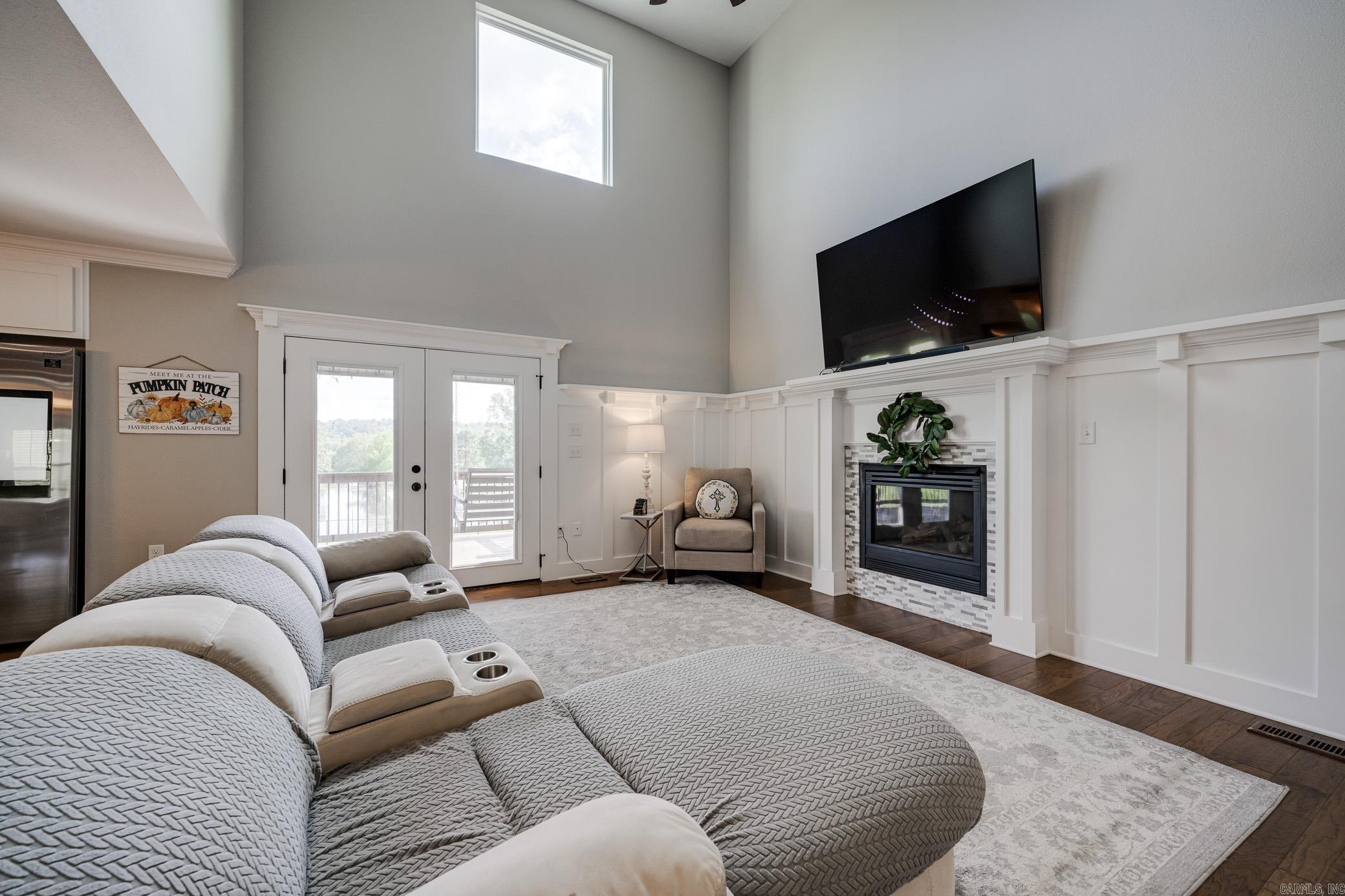 1211 Stanley Russ Road