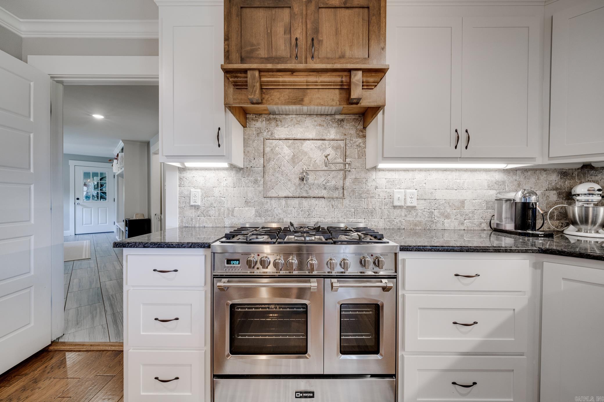 1211 Stanley Russ Road