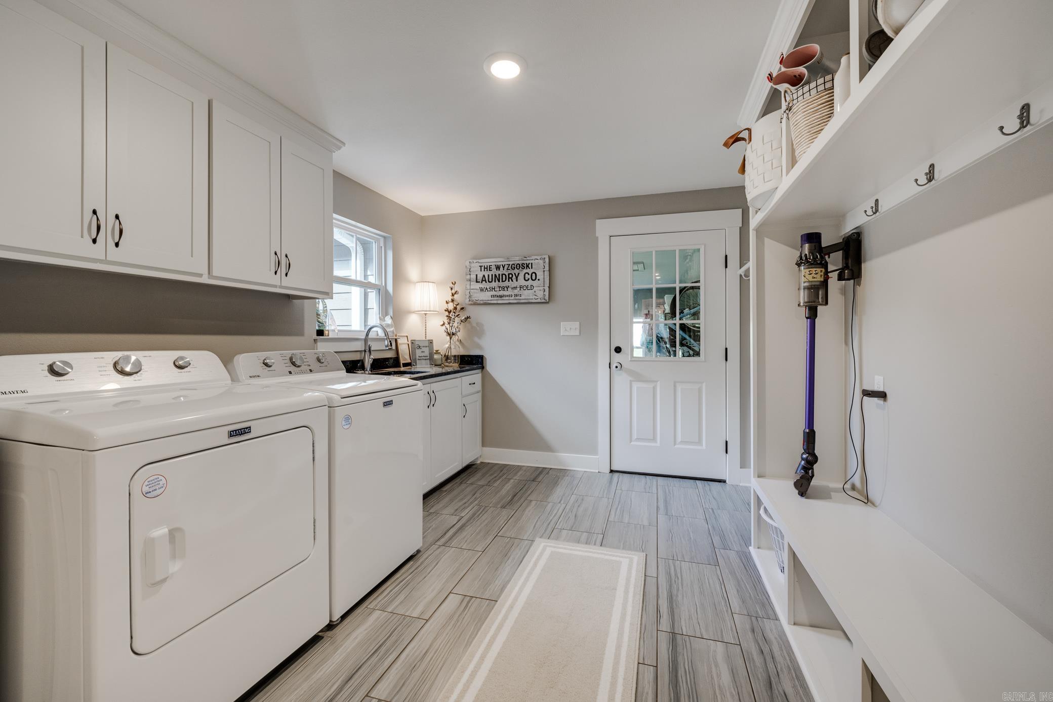 1211 Stanley Russ Road