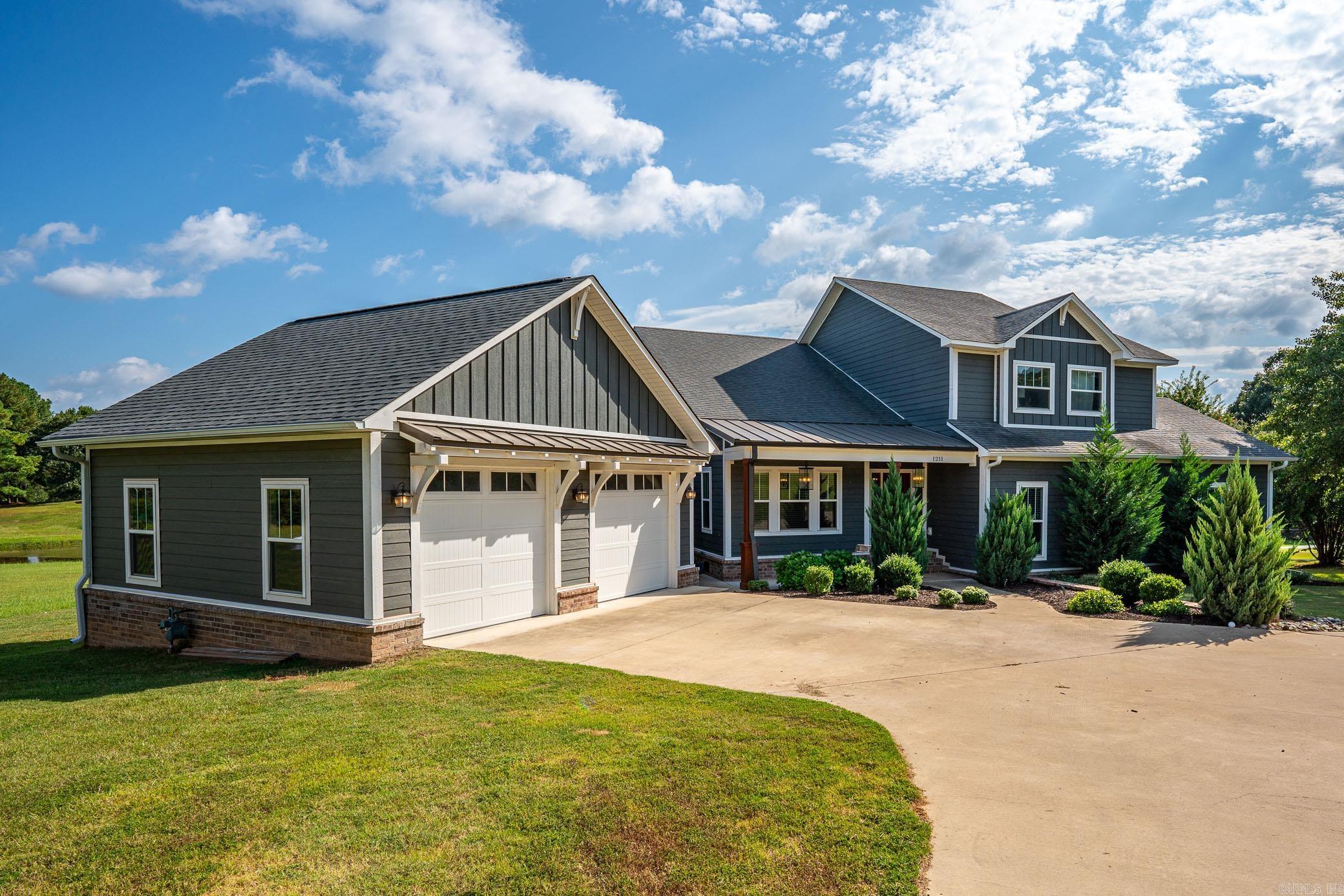 1211 Stanley Russ Road