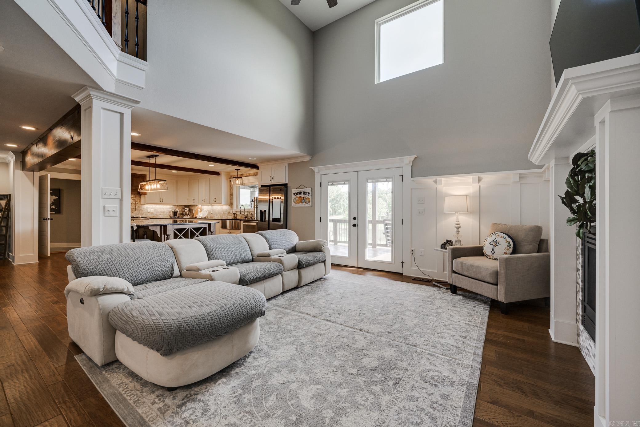 1211 Stanley Russ Road