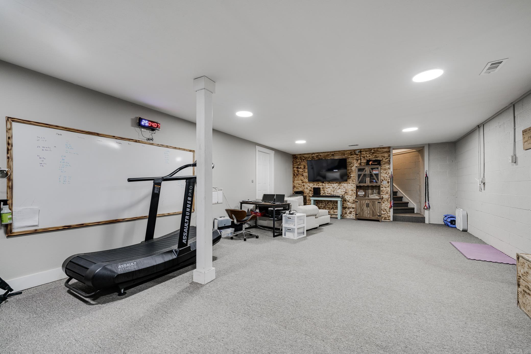 1211 Stanley Russ Road