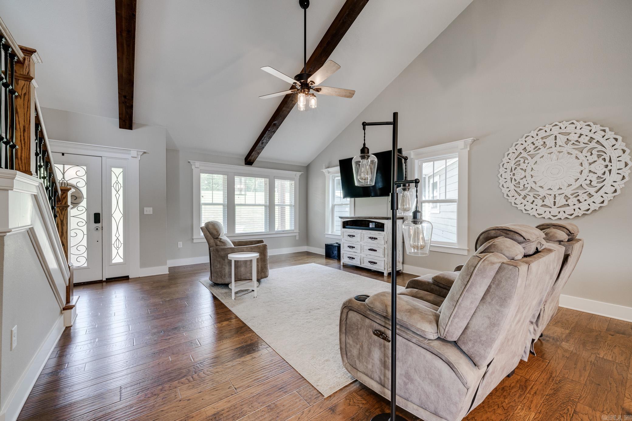 1211 Stanley Russ Road