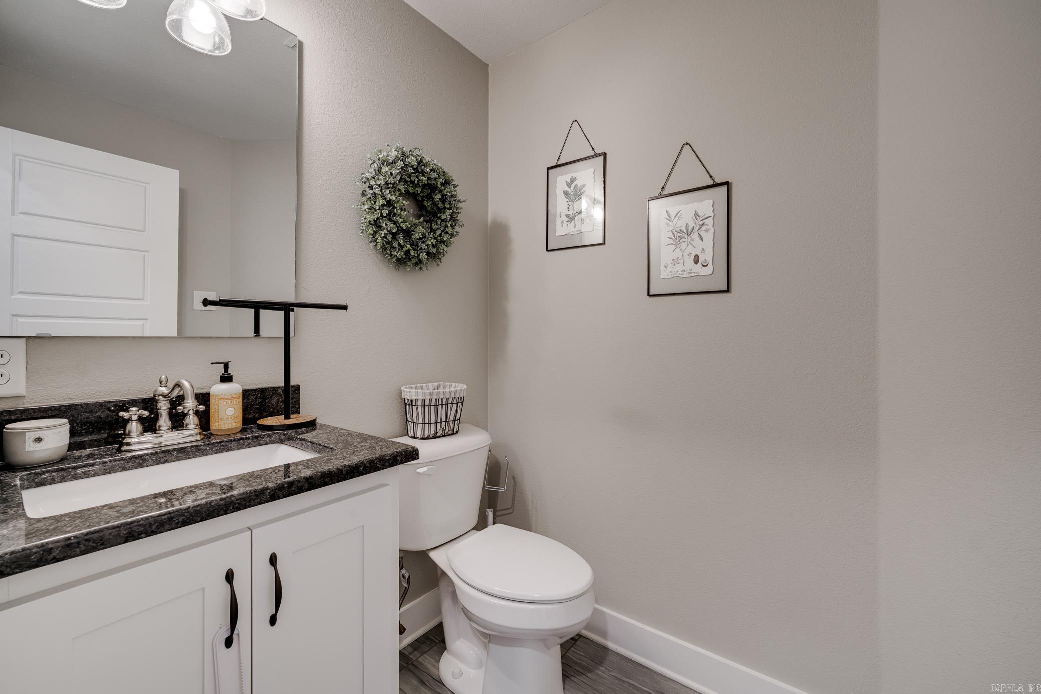 1211 Stanley Russ Road