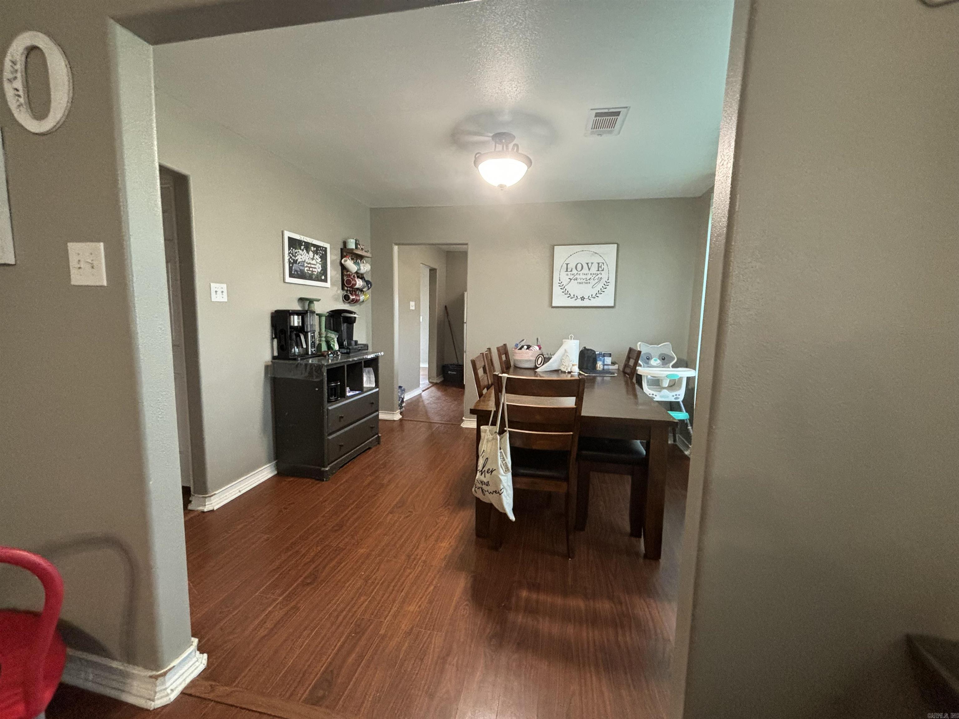 108 W Sleepy Hollow