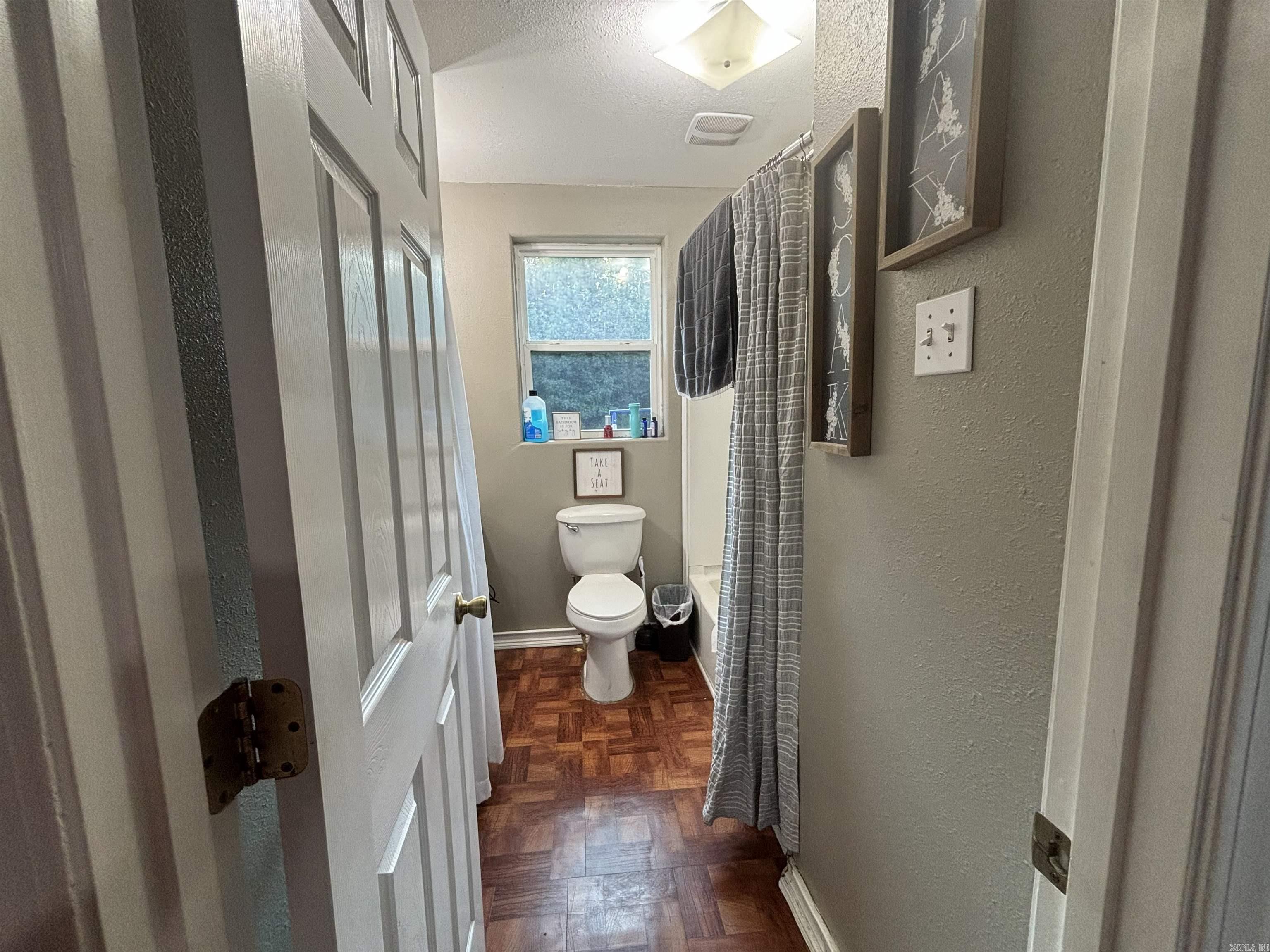 108 W Sleepy Hollow