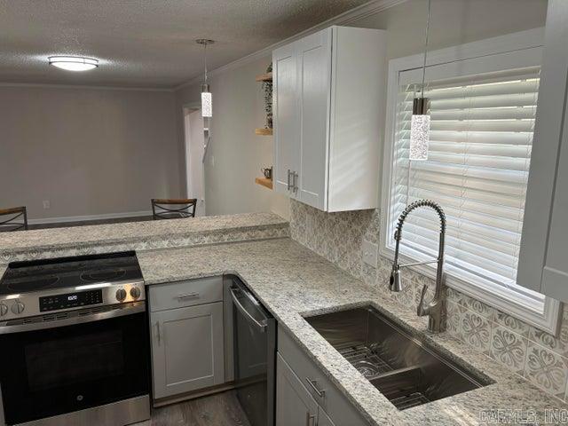 2404 W 3rd